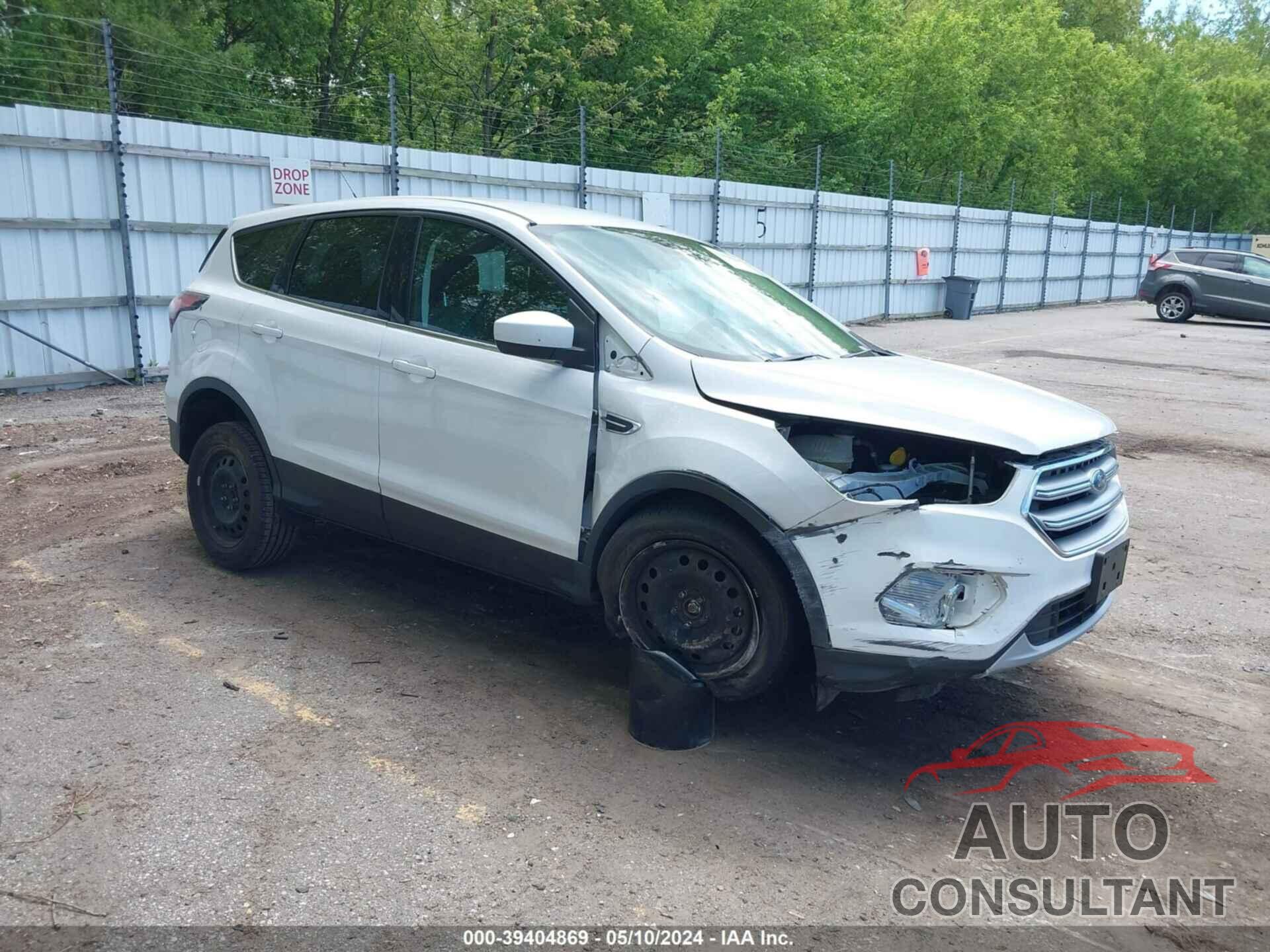 FORD ESCAPE 2017 - 1FMCU9GD6HUA70066