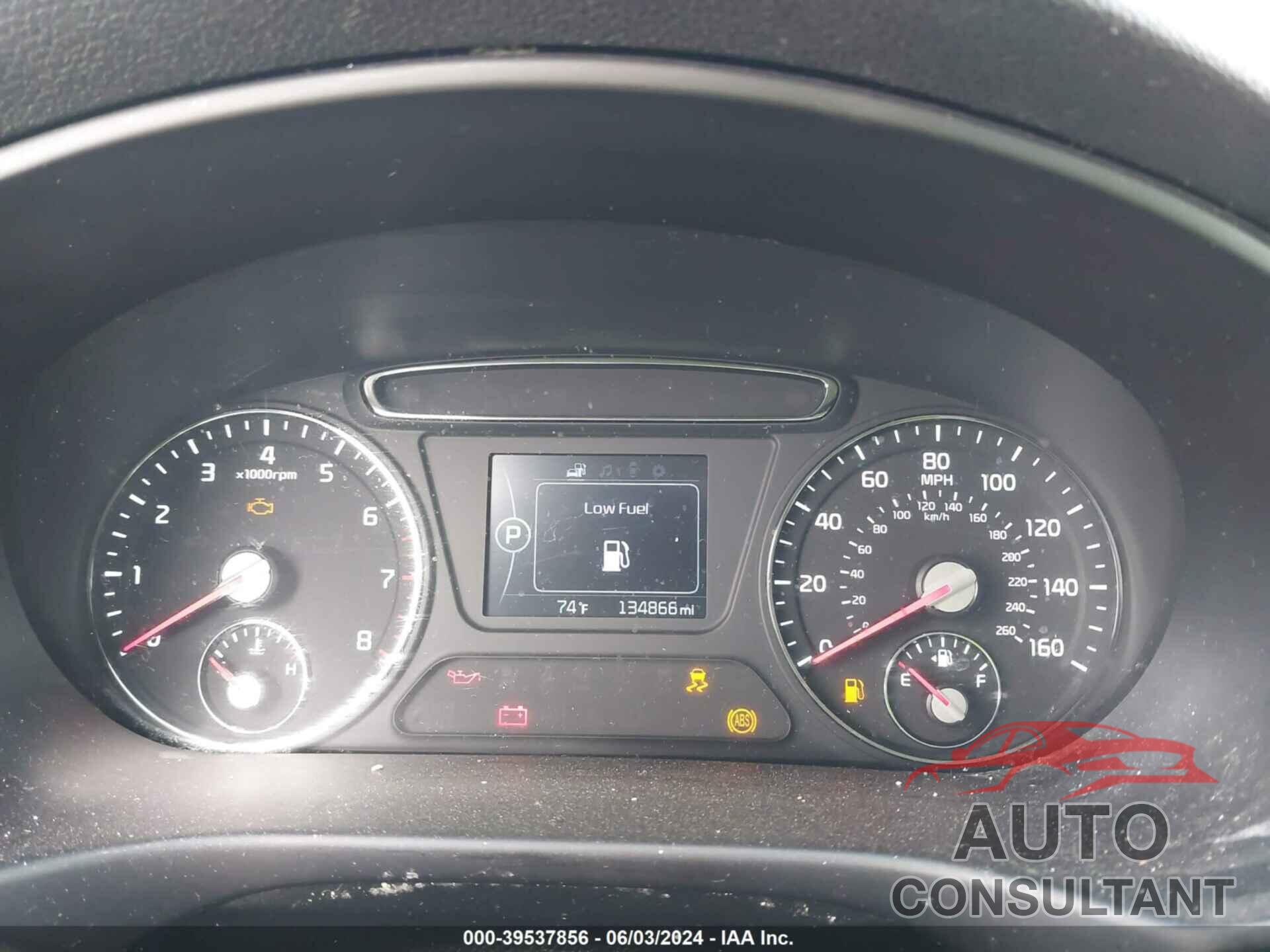 KIA SORENTO 2016 - 5XYPGDA50GG037808