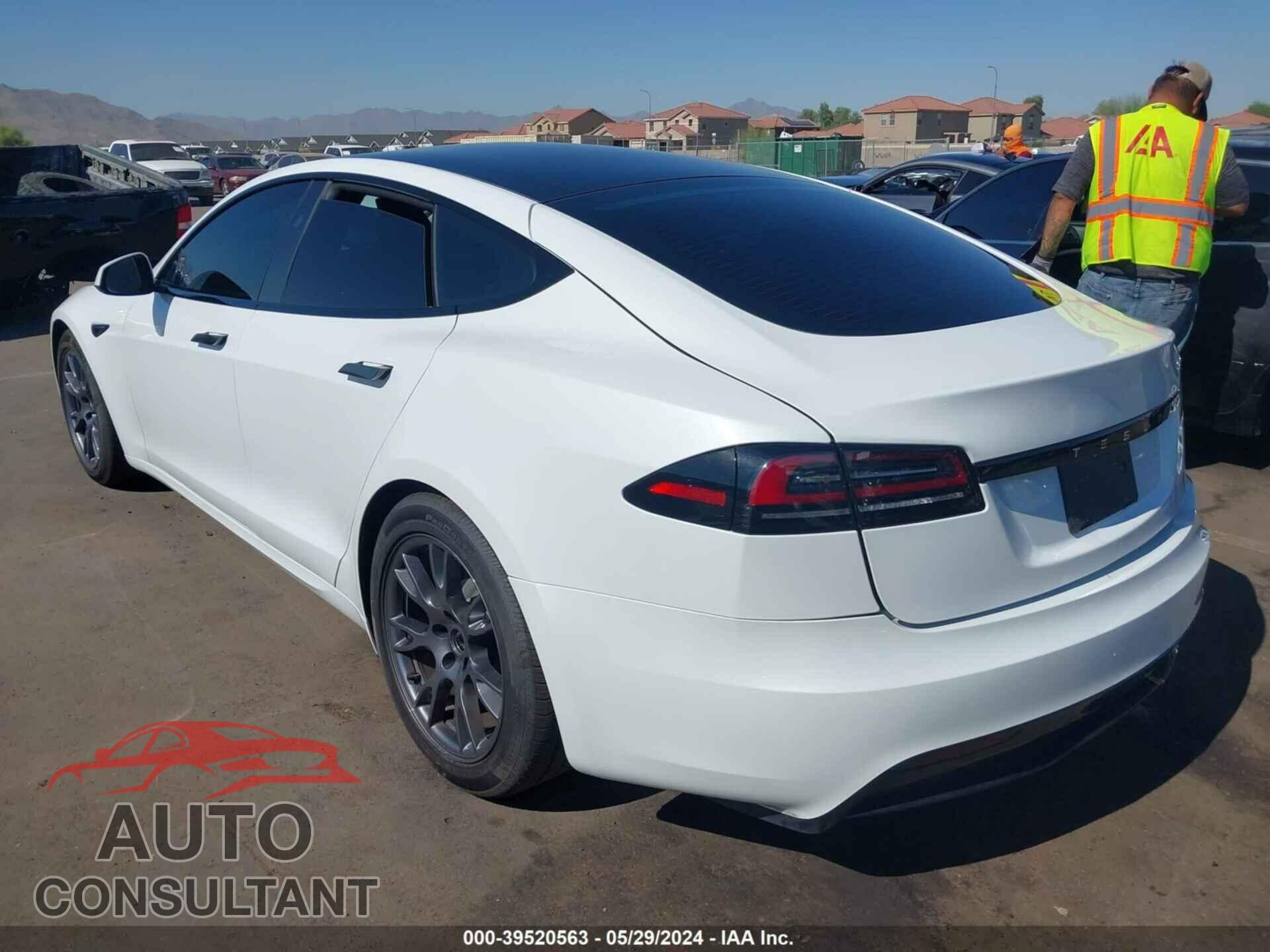 TESLA MODEL S 2023 - 5YJSA1E52PF526190