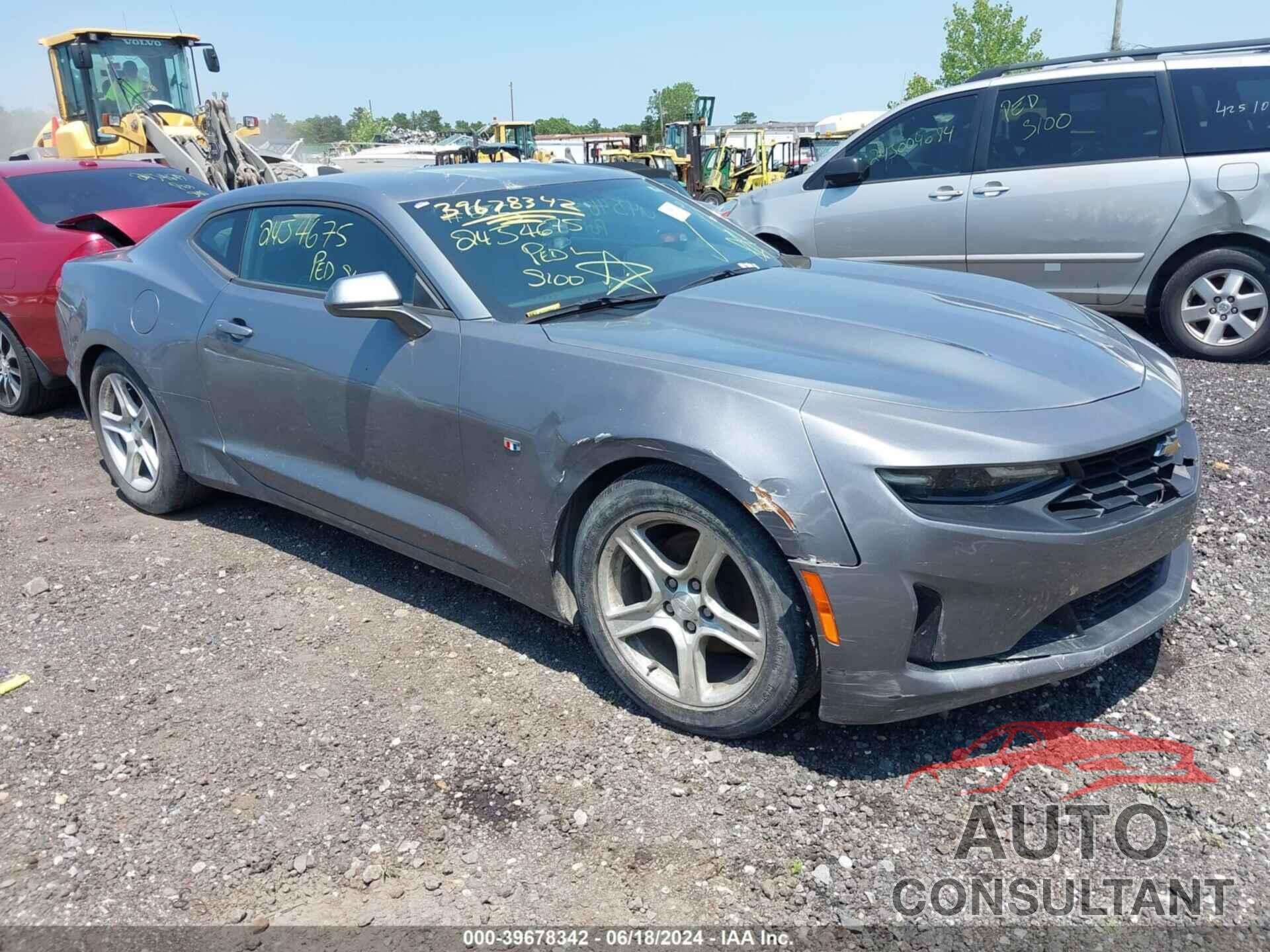 CHEVROLET CAMARO 2019 - 1G1FB1RX4K0130658