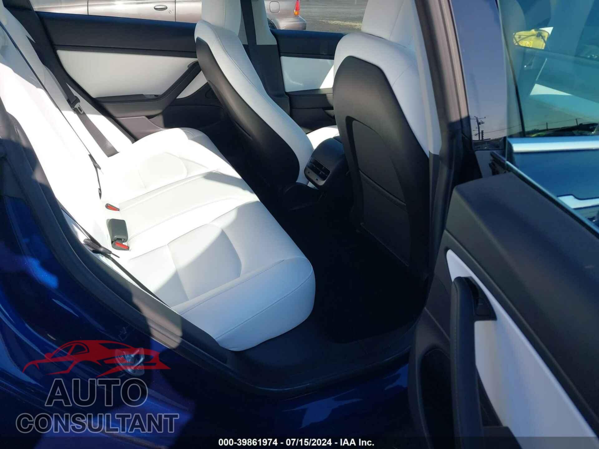 TESLA MODEL 3 2019 - 5YJ3E1EB6KF391075