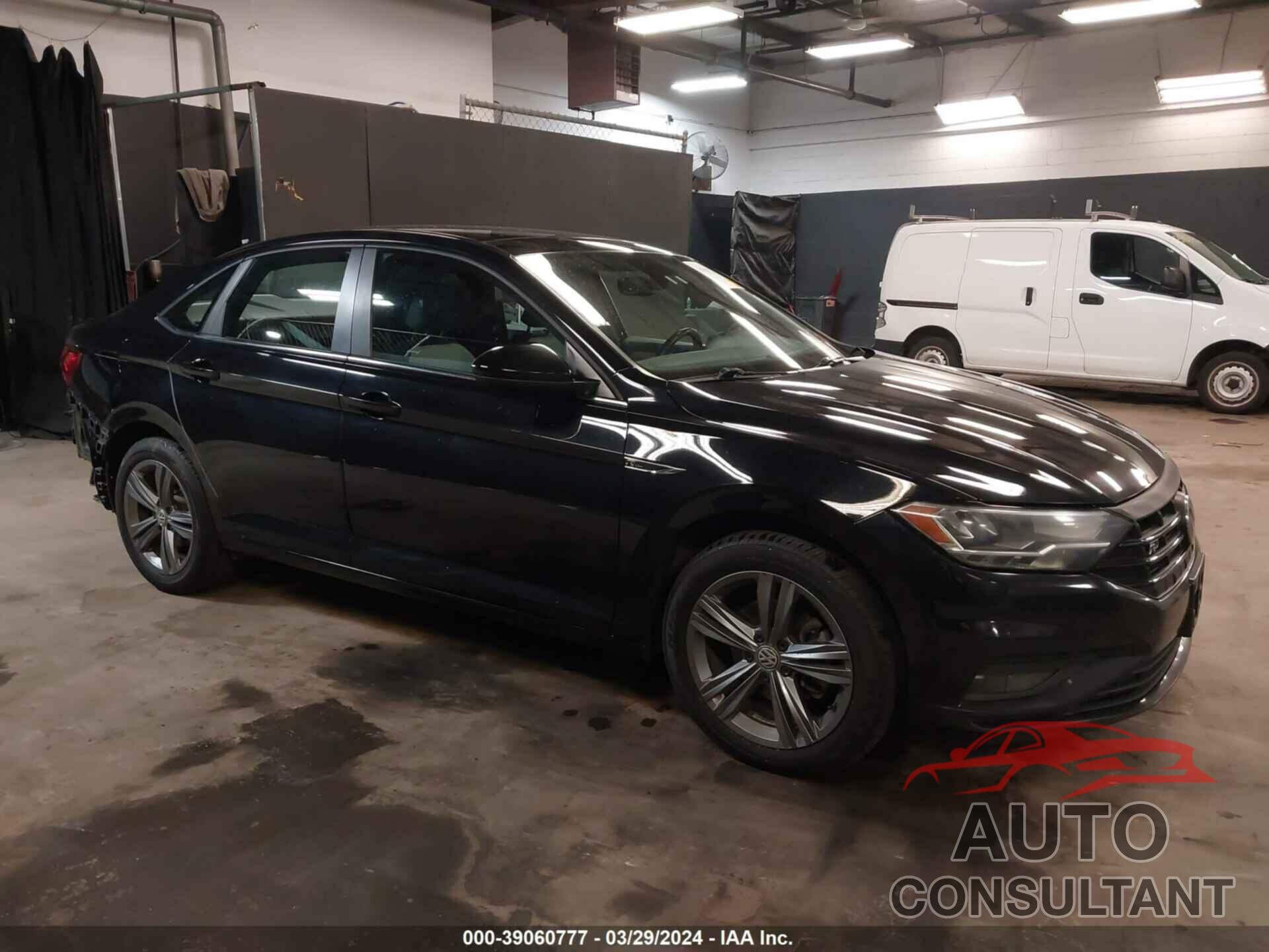 VOLKSWAGEN JETTA 2019 - 3VWC57BU4KM258672