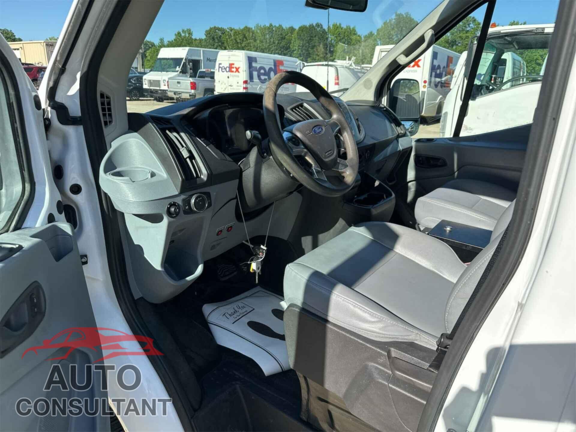 FORD TRANSIT 2016 - 1FTYR1CM8GKA26342