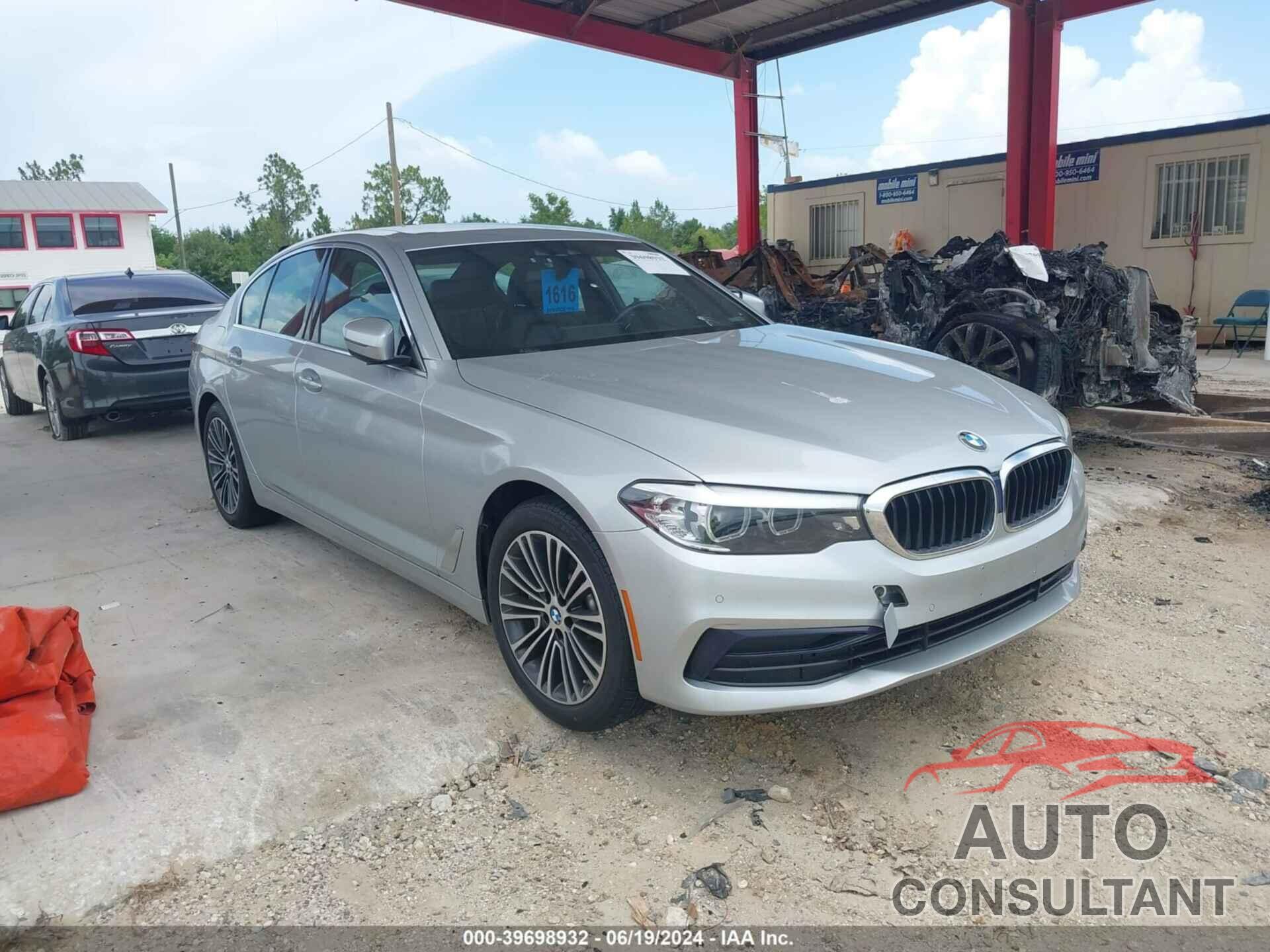 BMW 530I 2019 - WBAJA7C57KWW27633