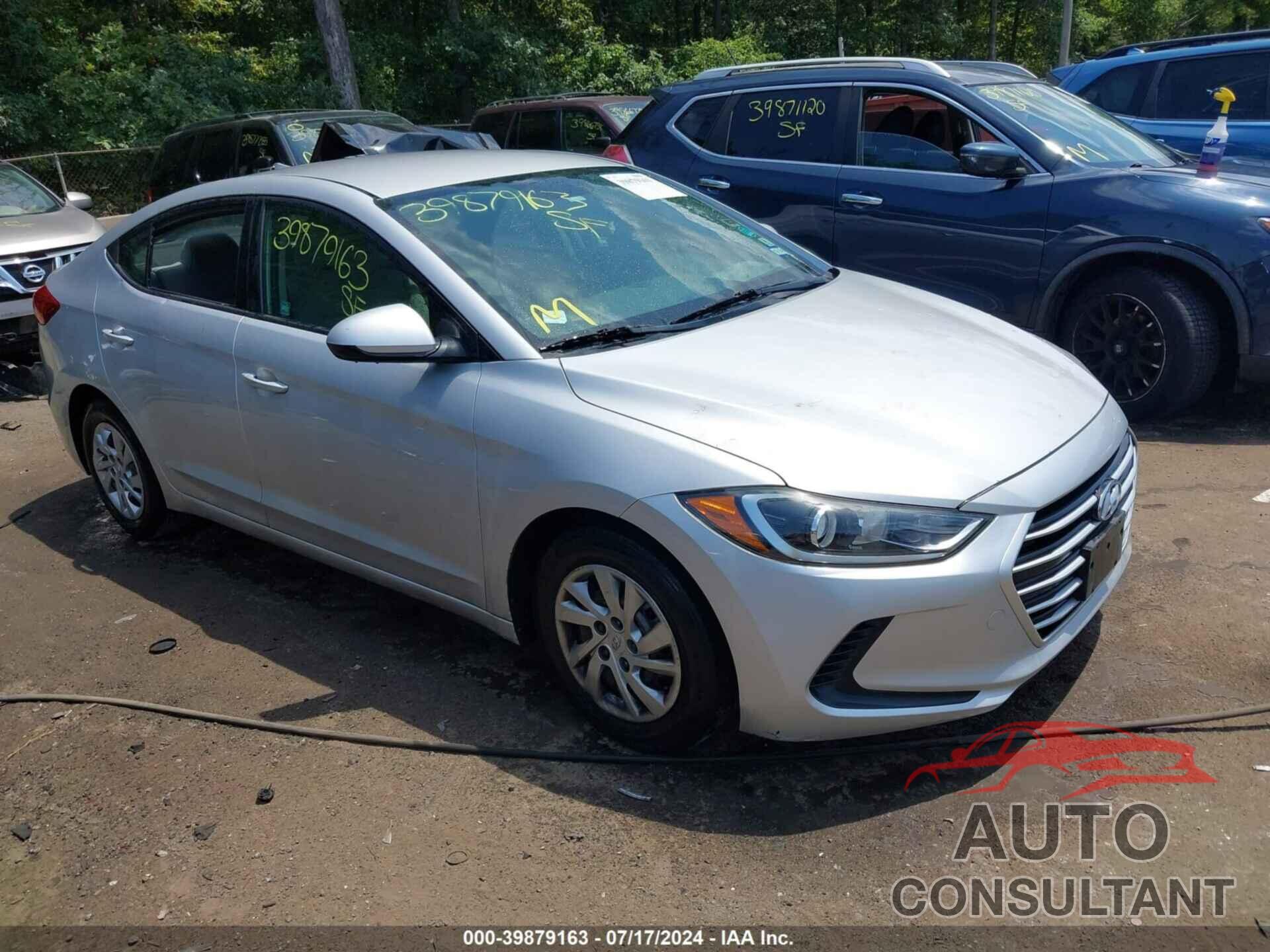 HYUNDAI ELANTRA 2017 - KMHD74LF7HU082037