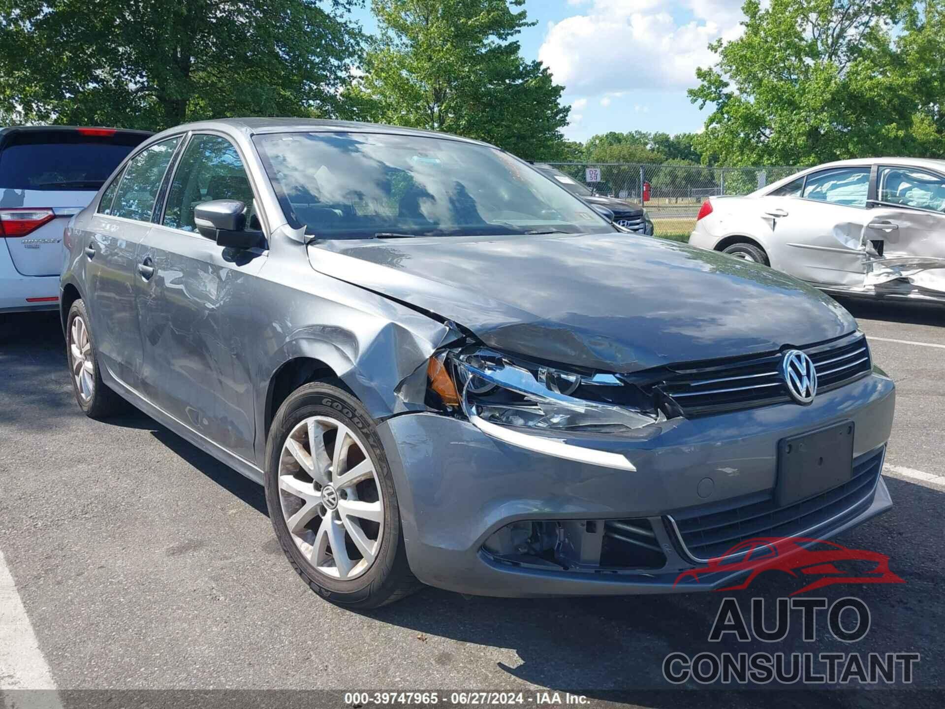 VOLKSWAGEN JETTA 2013 - 3VWDP7AJXDM450025
