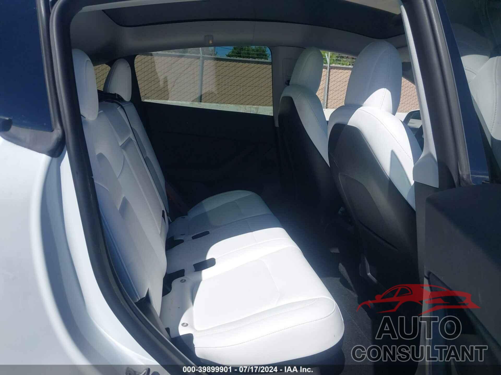 TESLA MODEL Y 2022 - 7SAYGDEE0NF515487