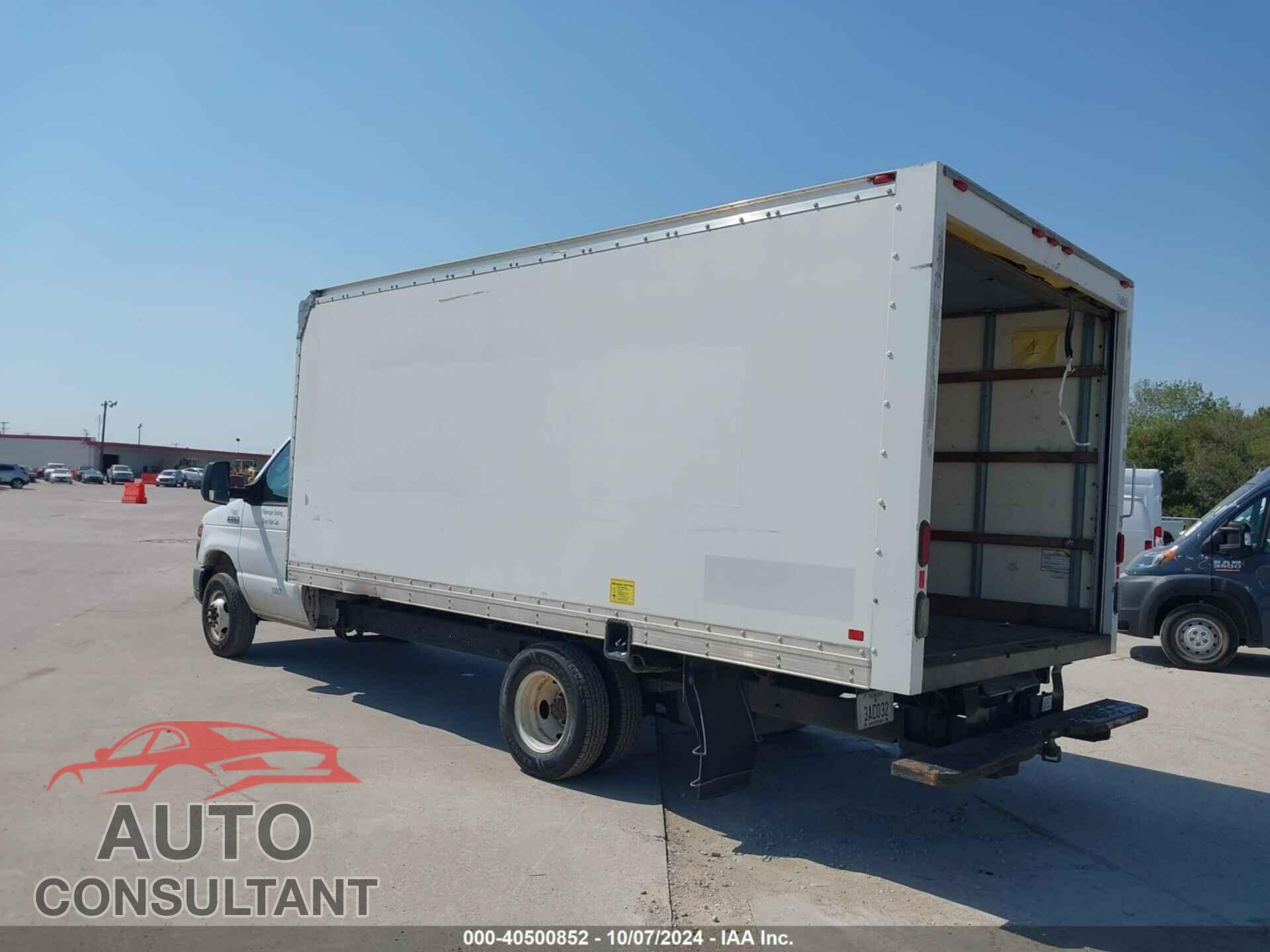 FORD ECONOLINE 2017 - 1FDWE3FS4HDC15628