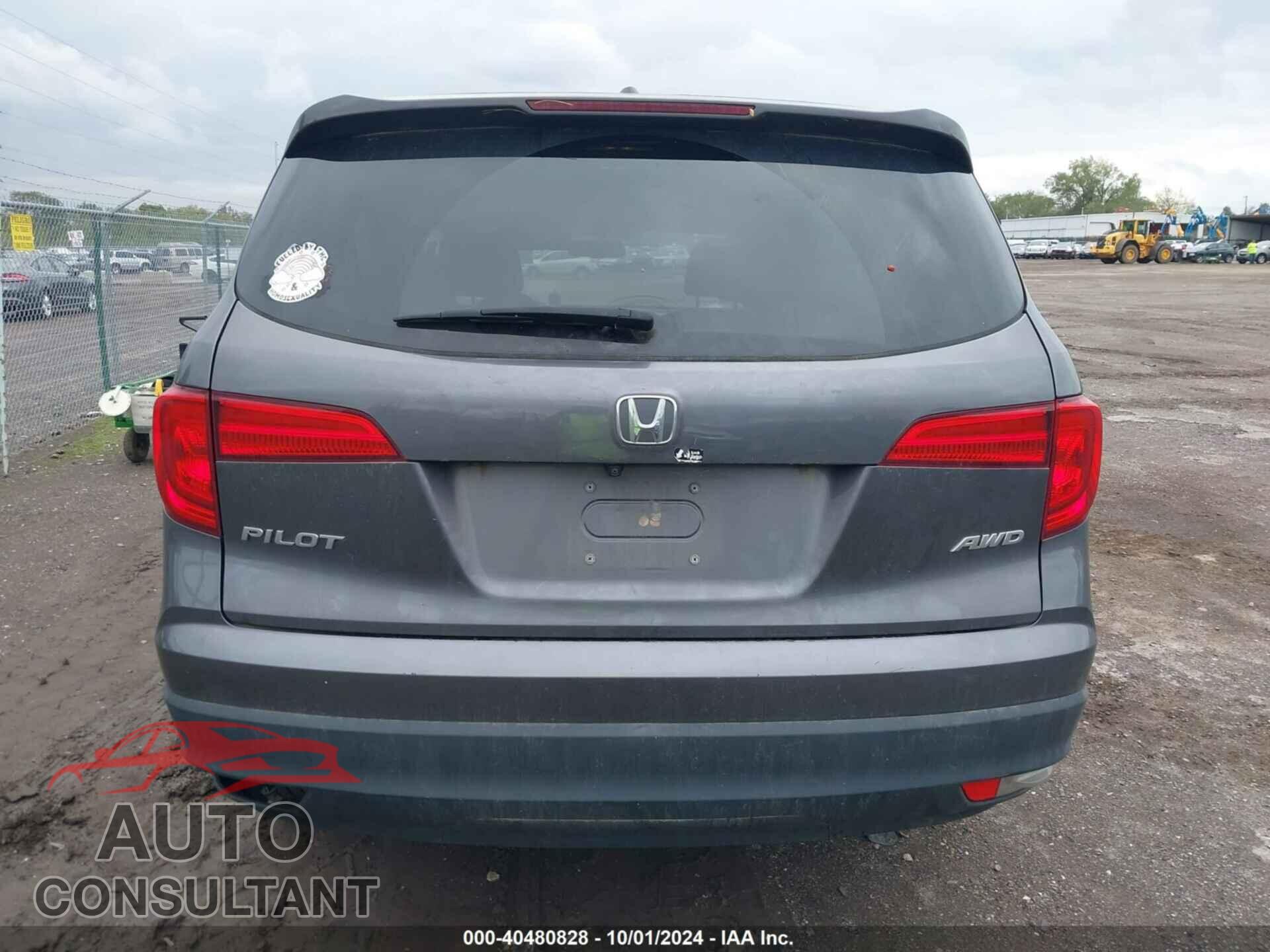 HONDA PILOT 2017 - 5FNYF6H55HB052659