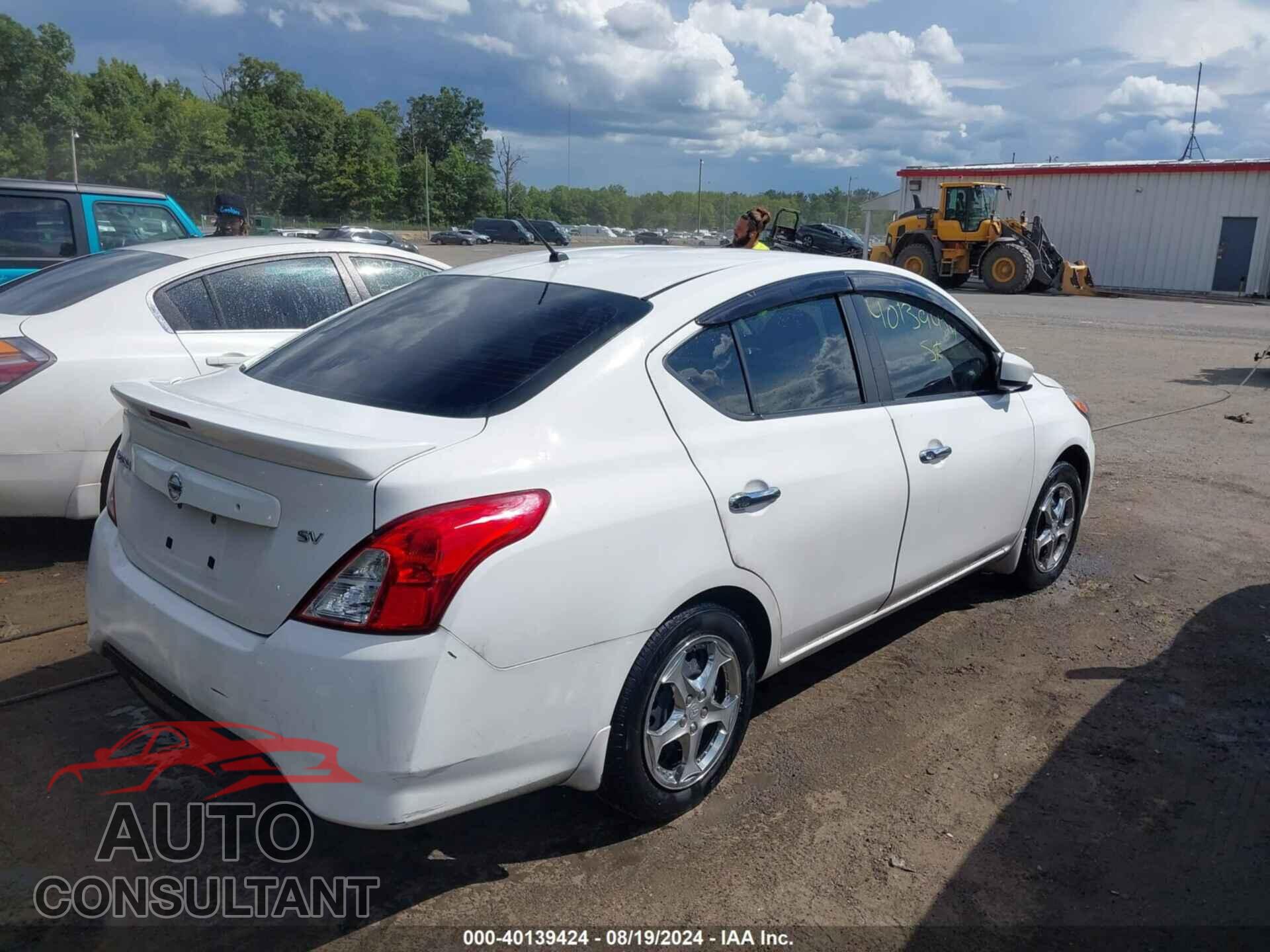 NISSAN VERSA 2017 - 3N1CN7AP1HL876774
