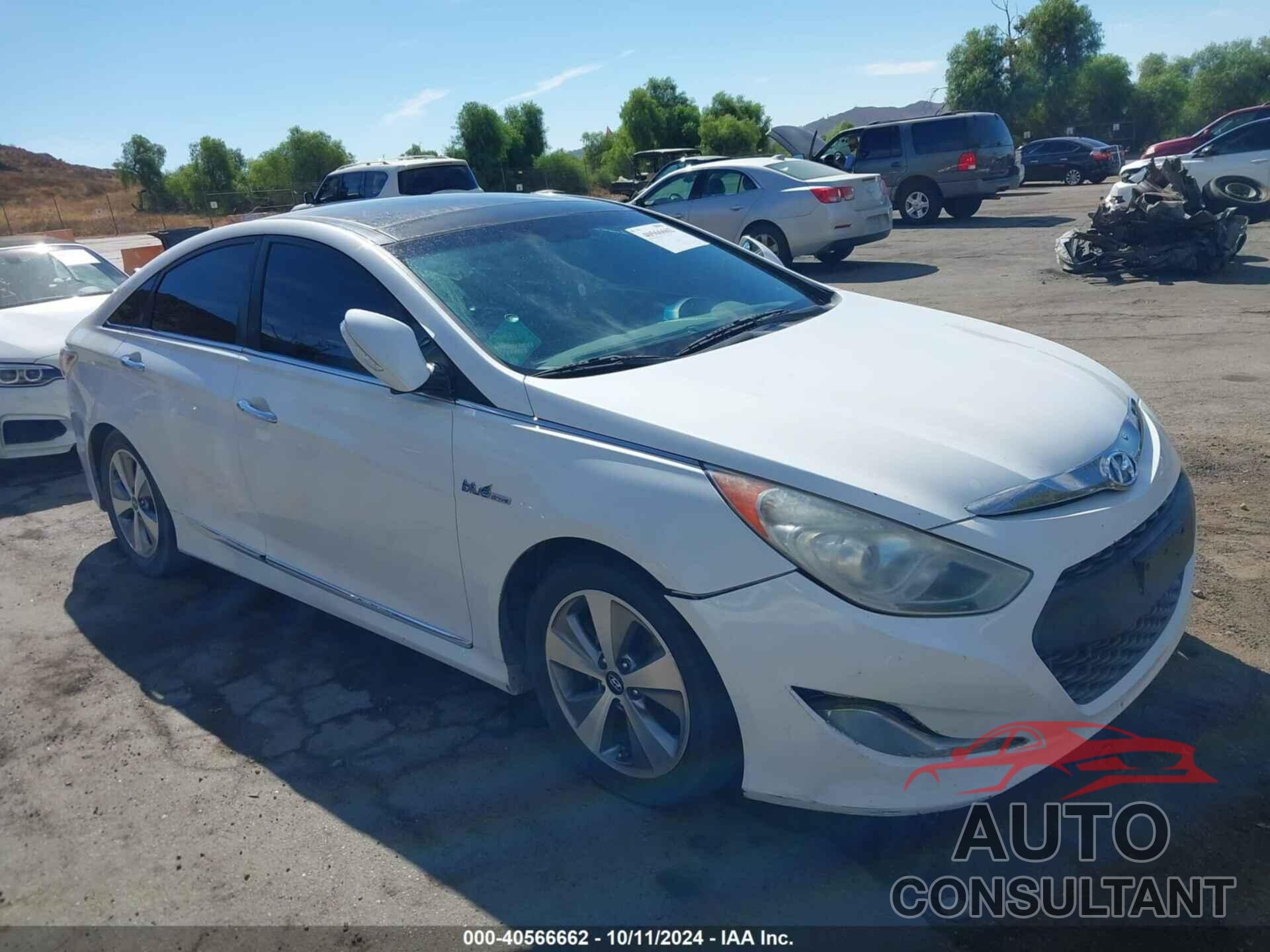 HYUNDAI SONATA HYBRID 2012 - KMHEC4A46CA023475