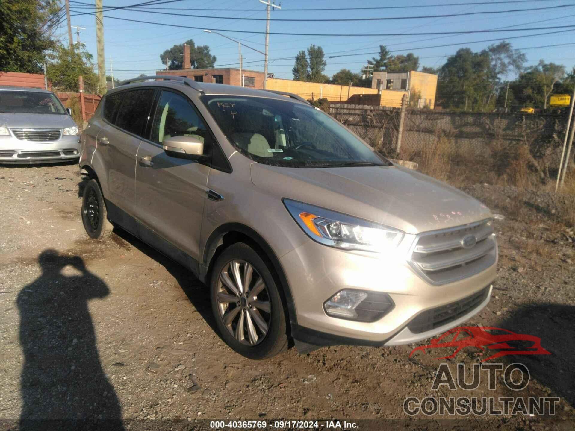 FORD ESCAPE 2017 - 1FMCU0JD3HUE53399