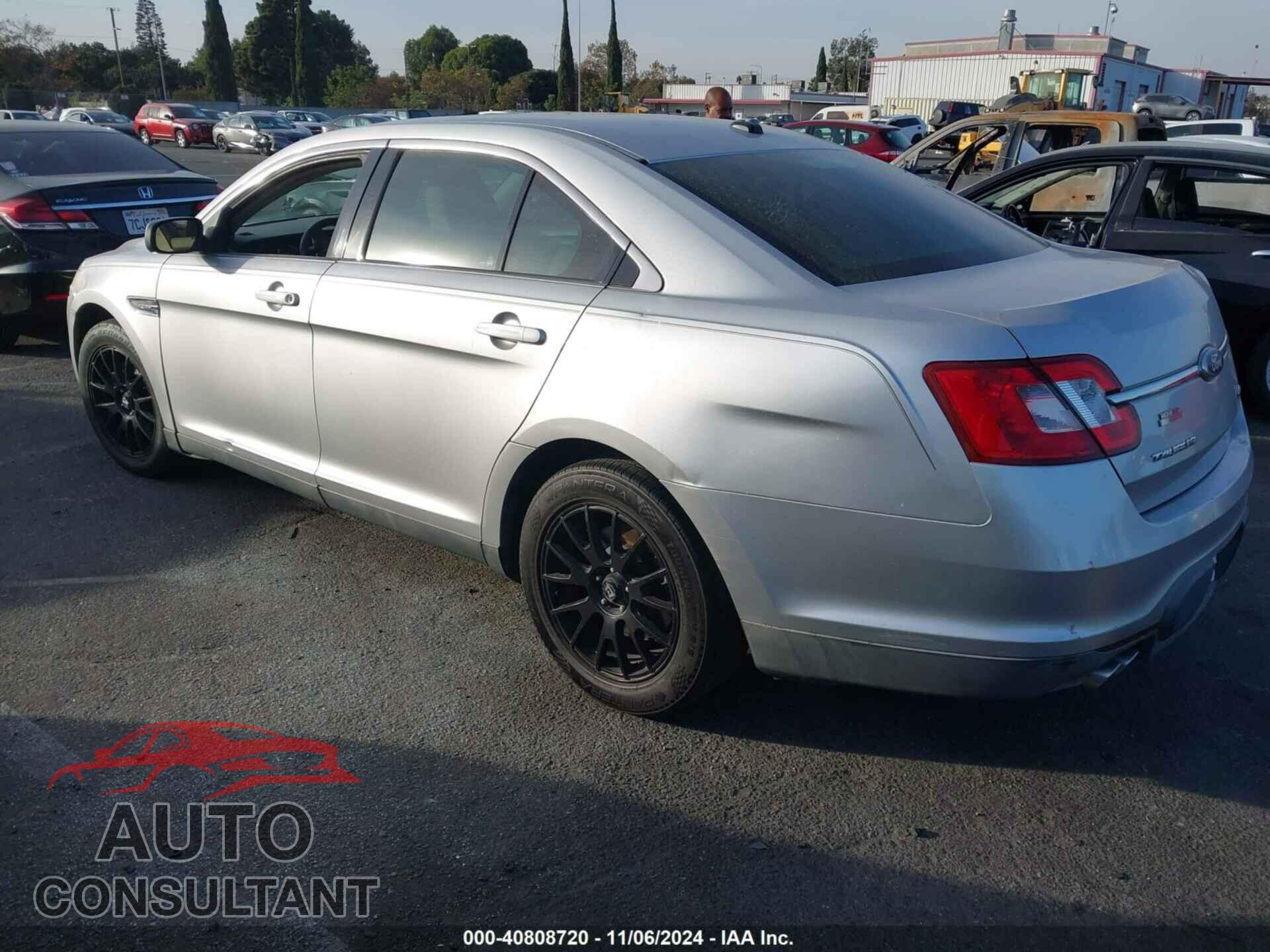 FORD TAURUS 2011 - 1FAHP2EW3BG155665