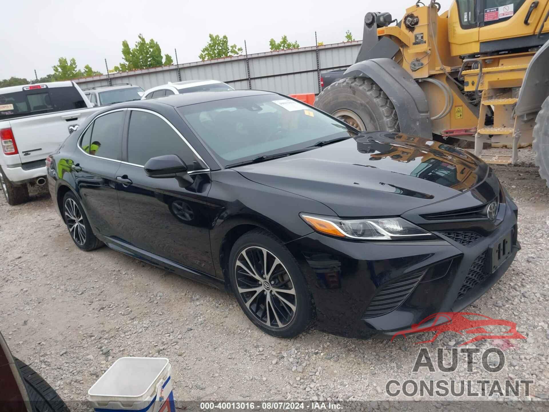 TOYOTA CAMRY 2018 - JTNB11HK0J3010217