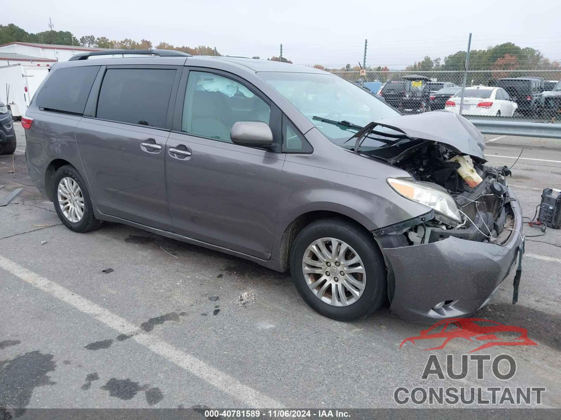 TOYOTA SIENNA 2015 - 5TDYK3DC7FS586608