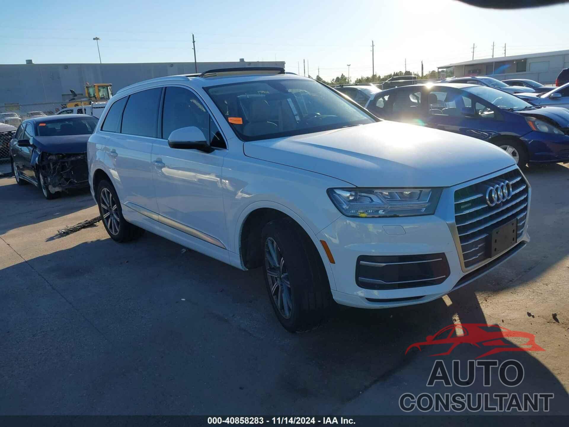 AUDI Q7 2019 - WA1LHAF75KD042718