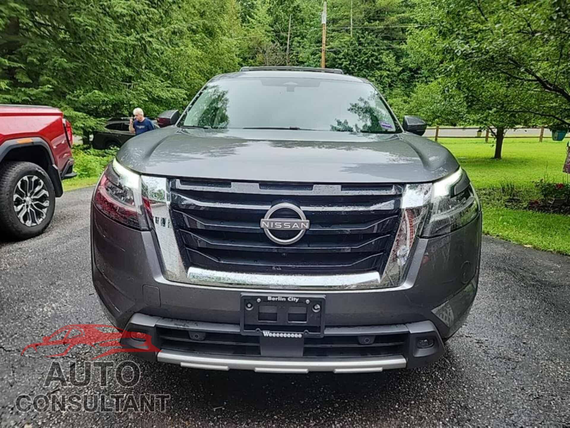 NISSAN PATHFINDER 2023 - 5N1DR3DJ9PC225565