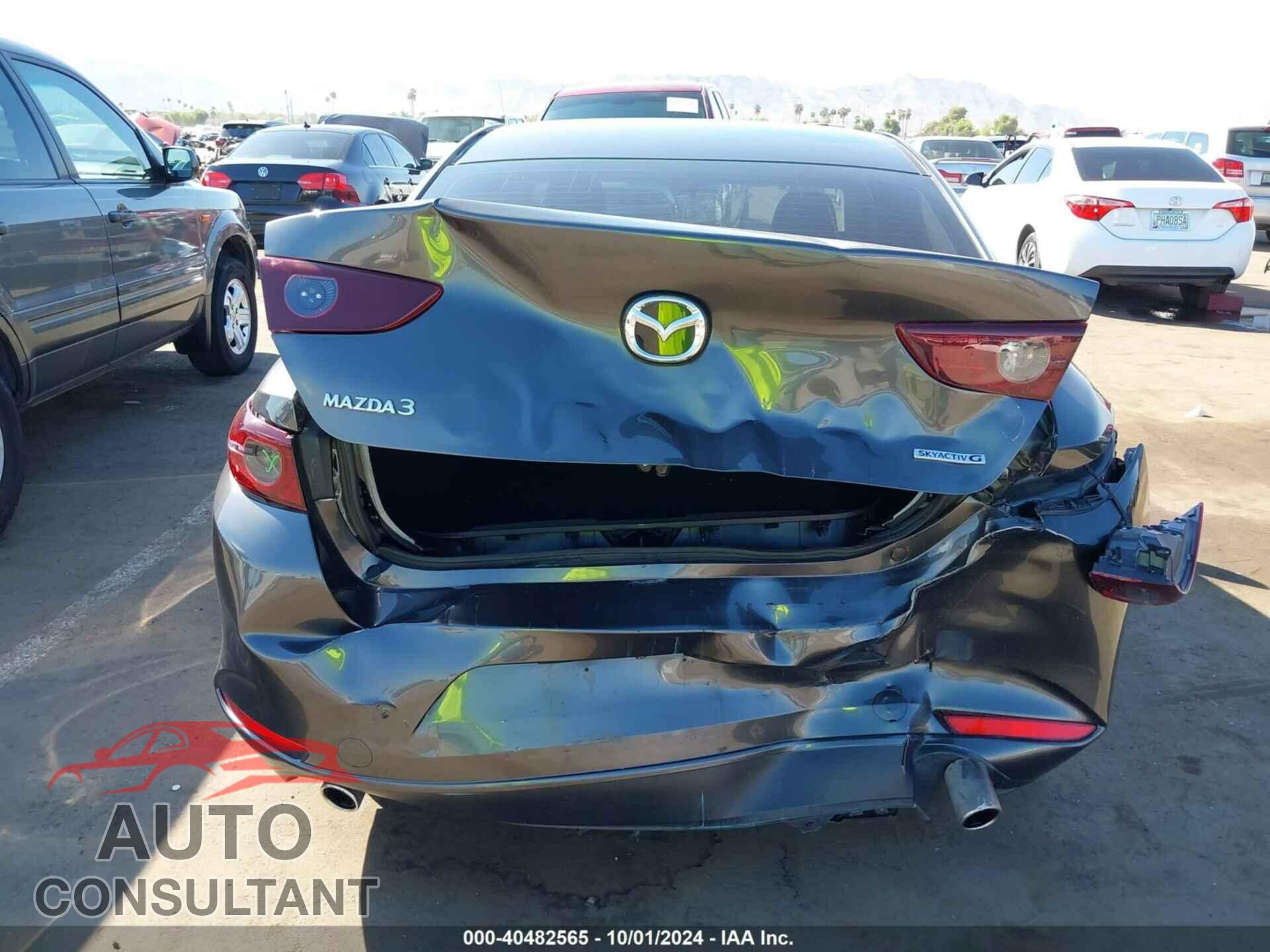MAZDA MAZDA3 2021 - JM1BPABL8M1328056