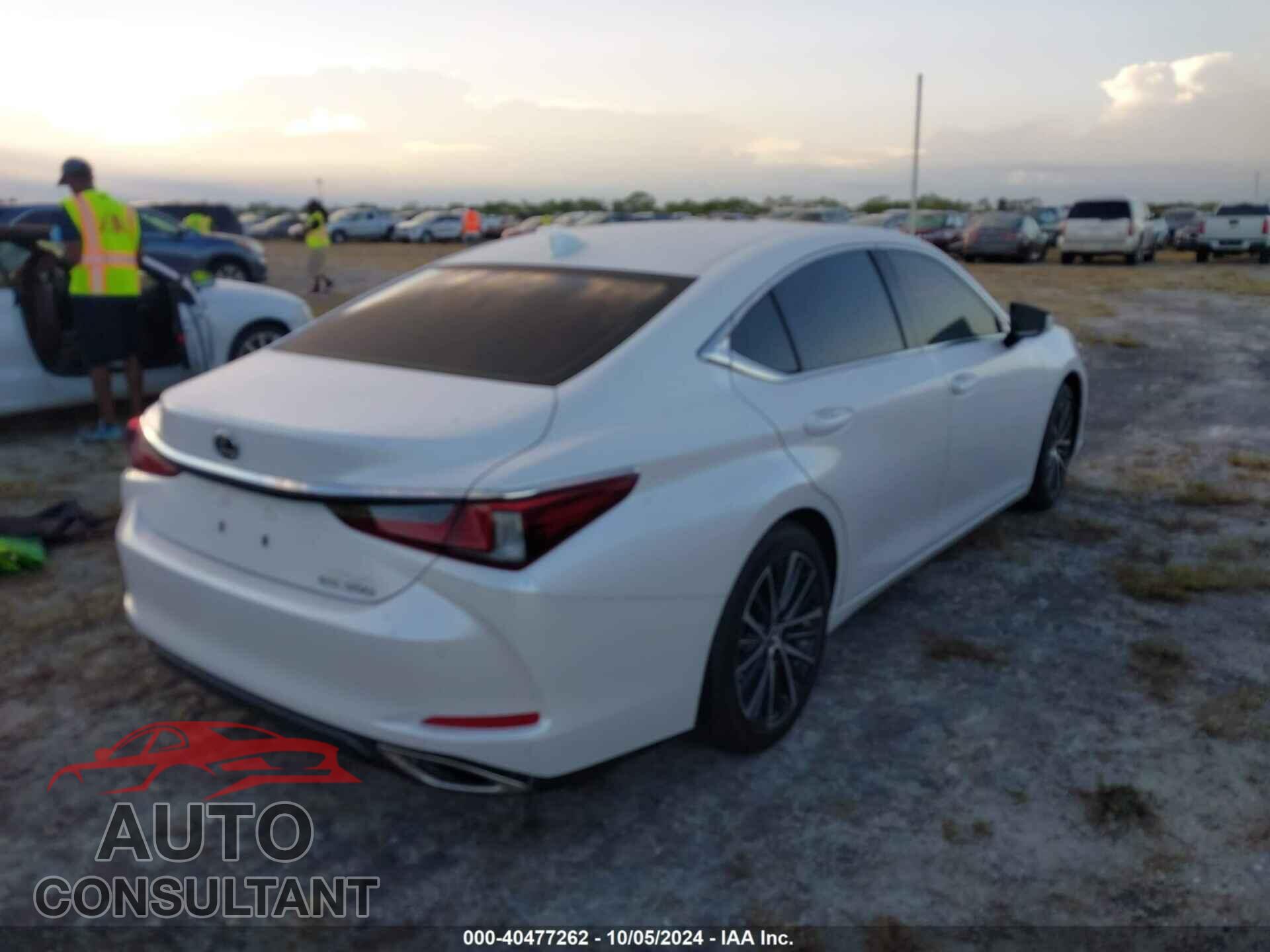 LEXUS ES 2024 - 58ADZ1B19RU173576