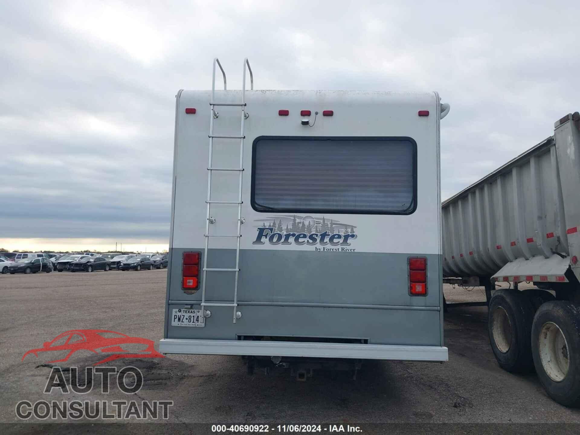 FORD E-450 CUTAWAY 2011 - 1FDXE4FS5ADA82118