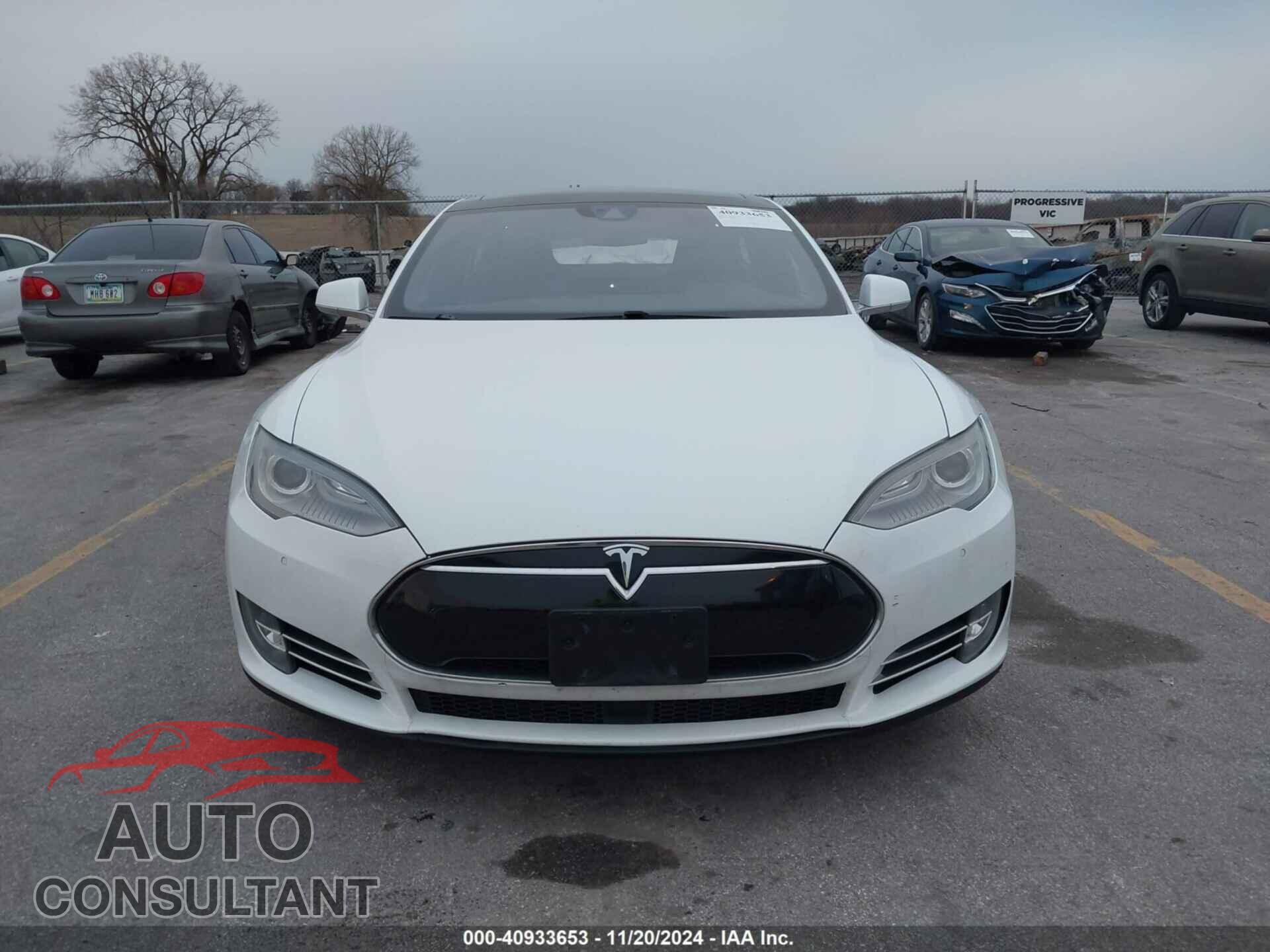 TESLA MODEL S 2015 - 5YJSA1H48FF081651