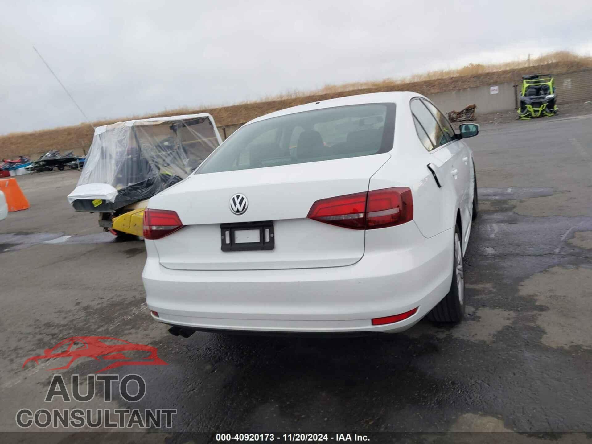 VOLKSWAGEN JETTA 2017 - 3VW2B7AJ8HM271820