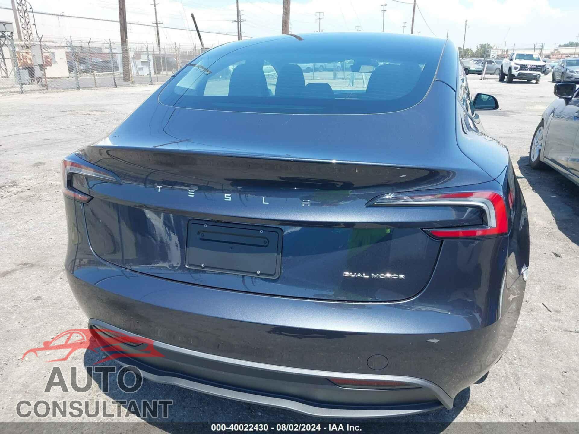 TESLA MODEL 3 2024 - 5YJ3E1EB9RF768752