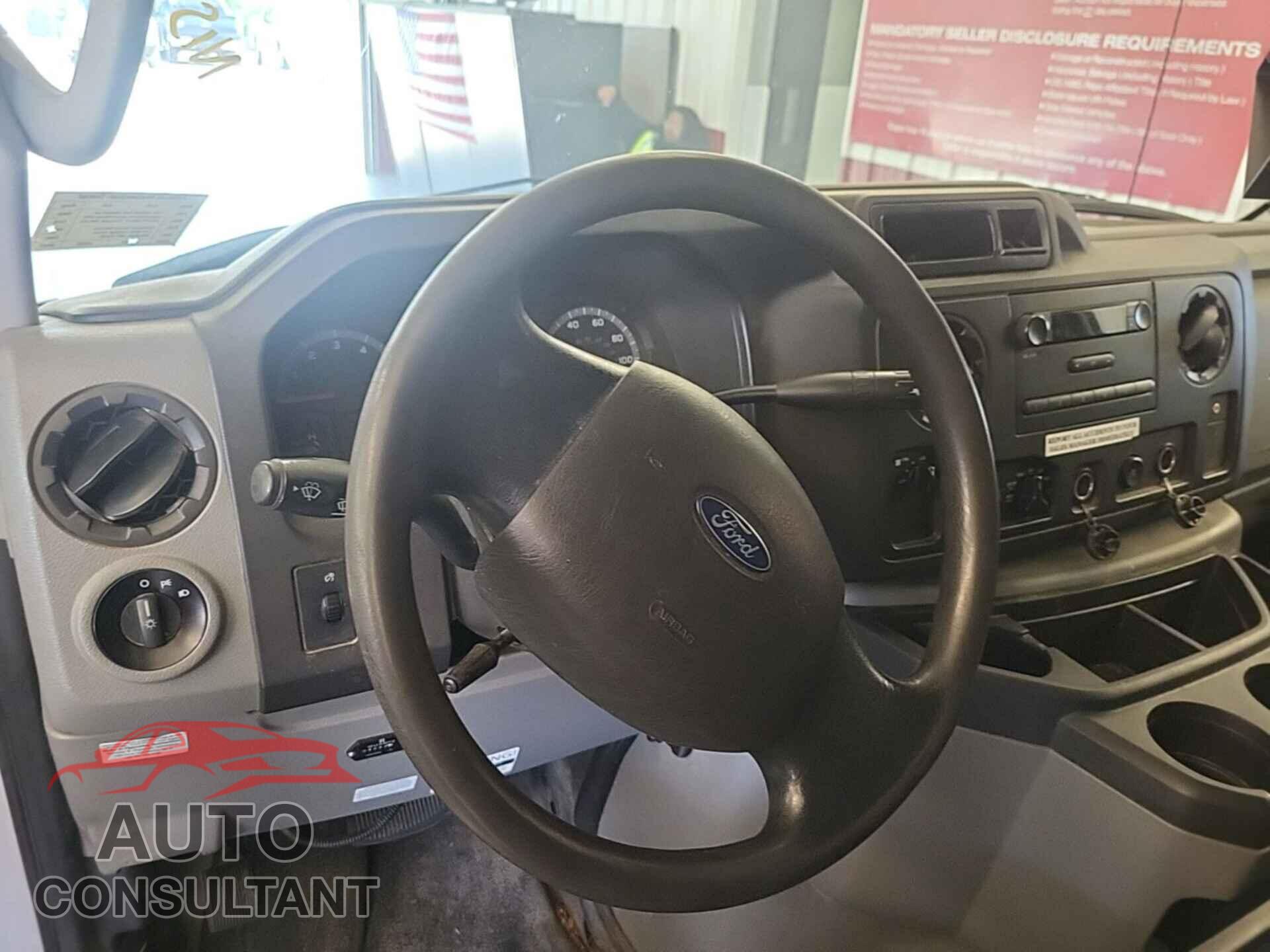 FORD ECONOLINE 2017 - 1FDXE4FS2HDC69052