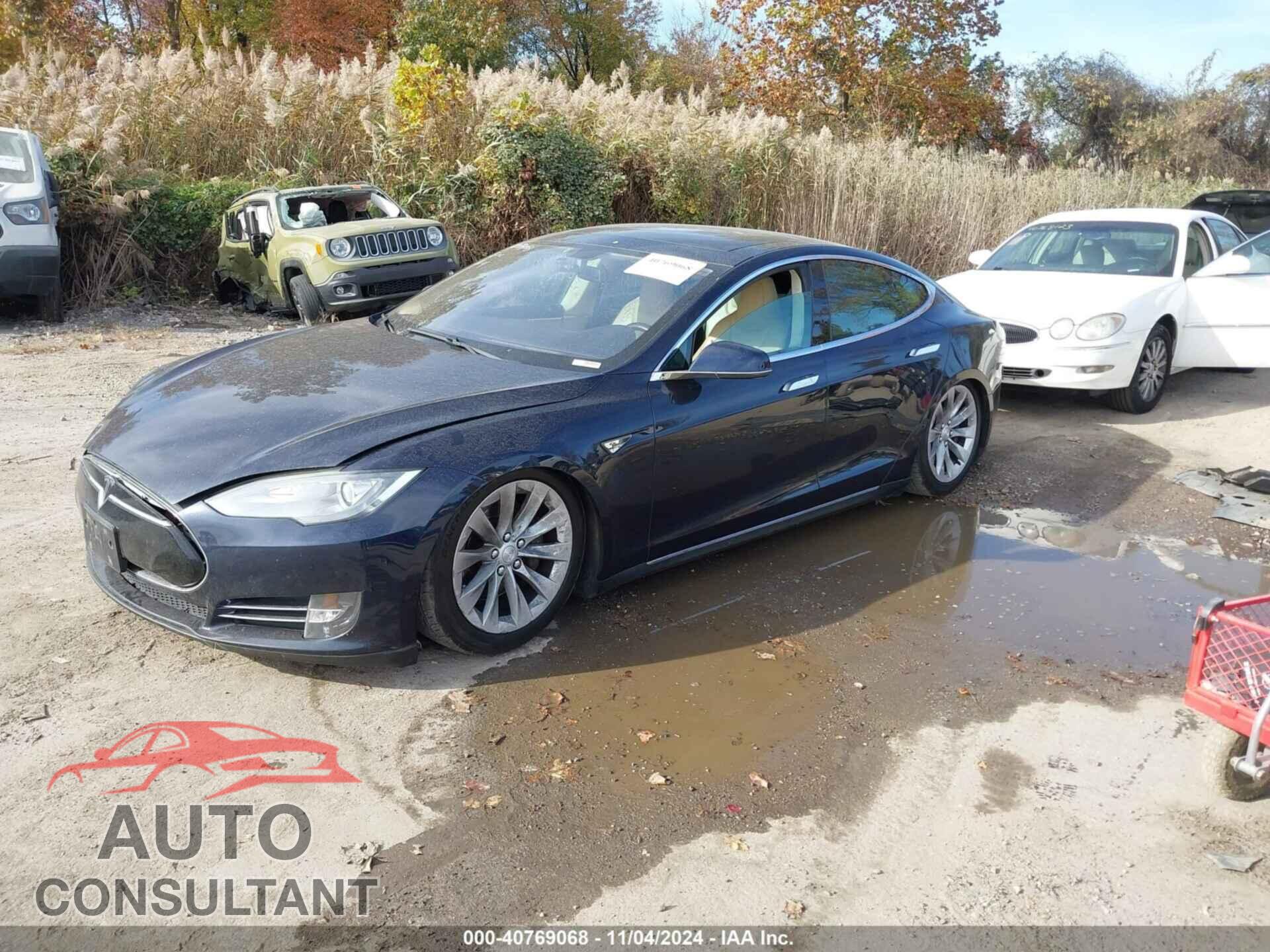 TESLA MODEL S 2013 - 5YJSA1CN3DFP08883
