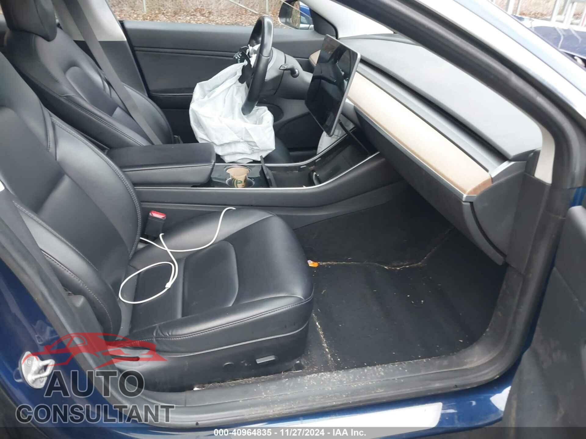TESLA MODEL 3 2018 - 5YJ3E1EA1JF102500