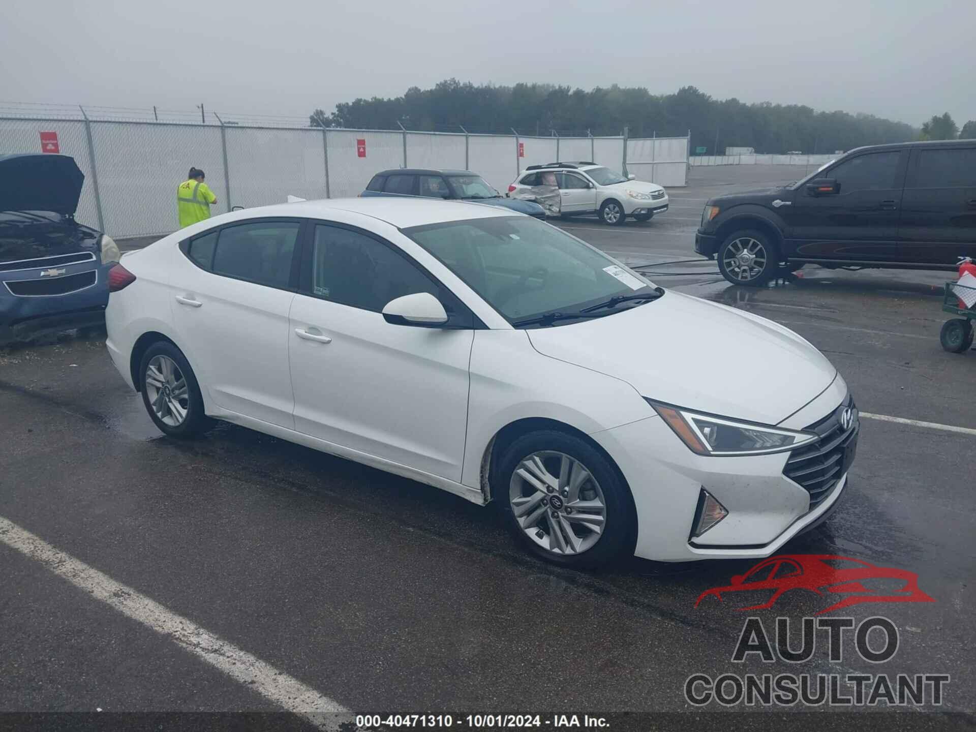 HYUNDAI ELANTRA 2020 - 5NPD84LF3LH629437