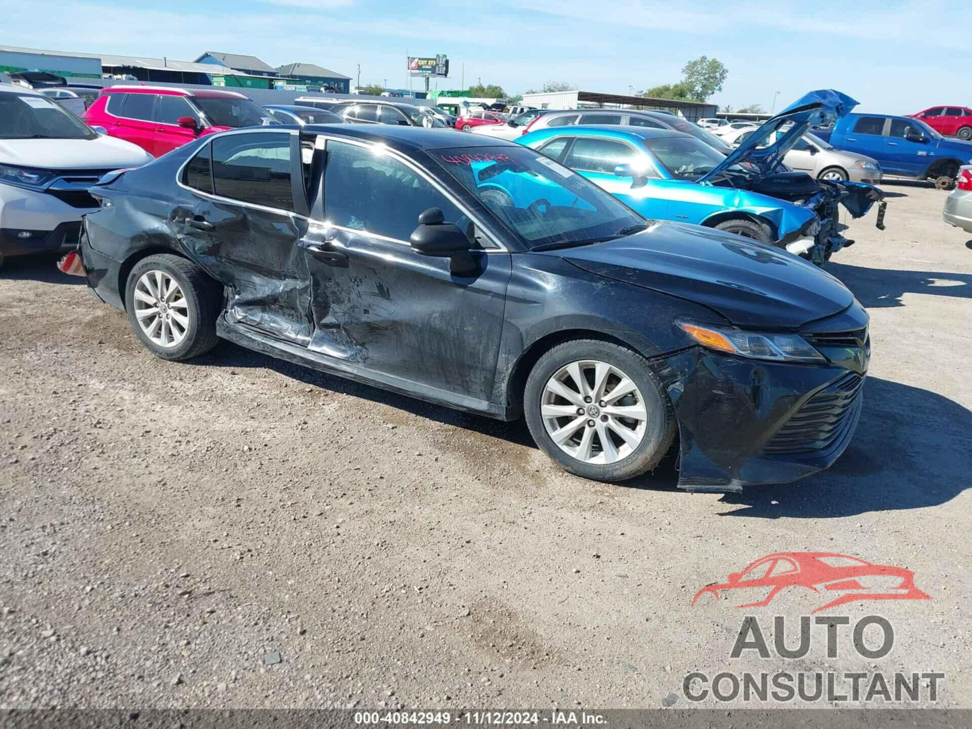 TOYOTA CAMRY 2019 - 4T1B11HK3KU697611
