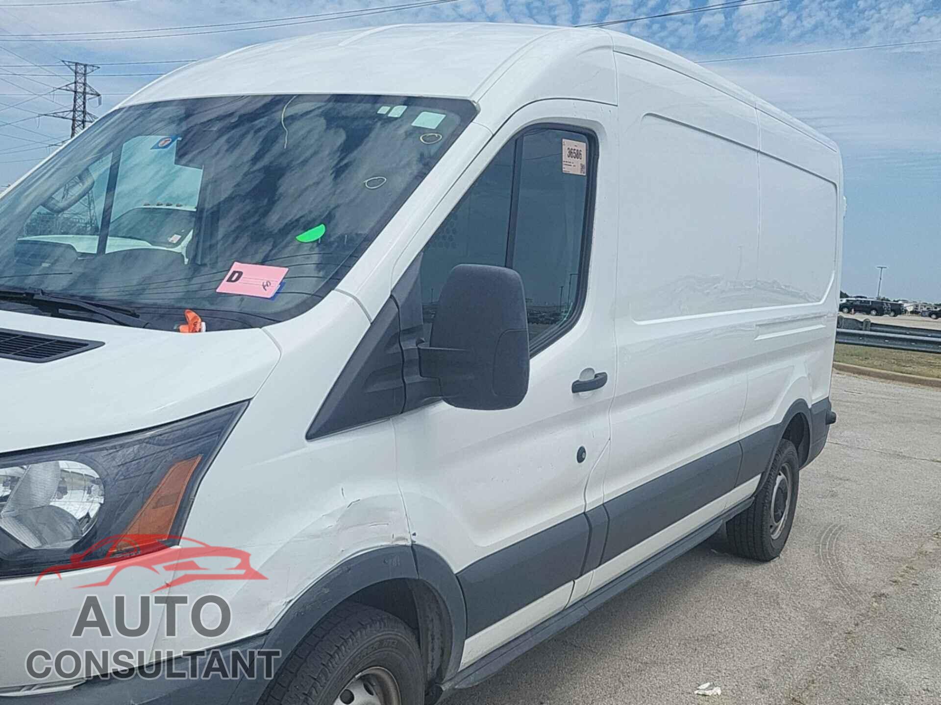 FORD TRANSIT 2018 - 1FTYR2CM2JKB45906