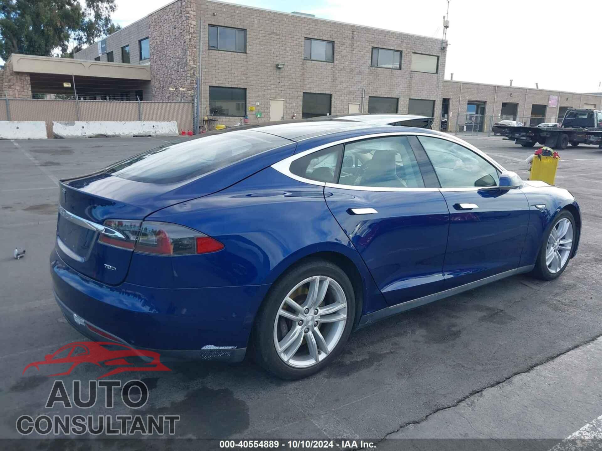 TESLA MODEL S 2015 - 5YJSA1S28FF095010