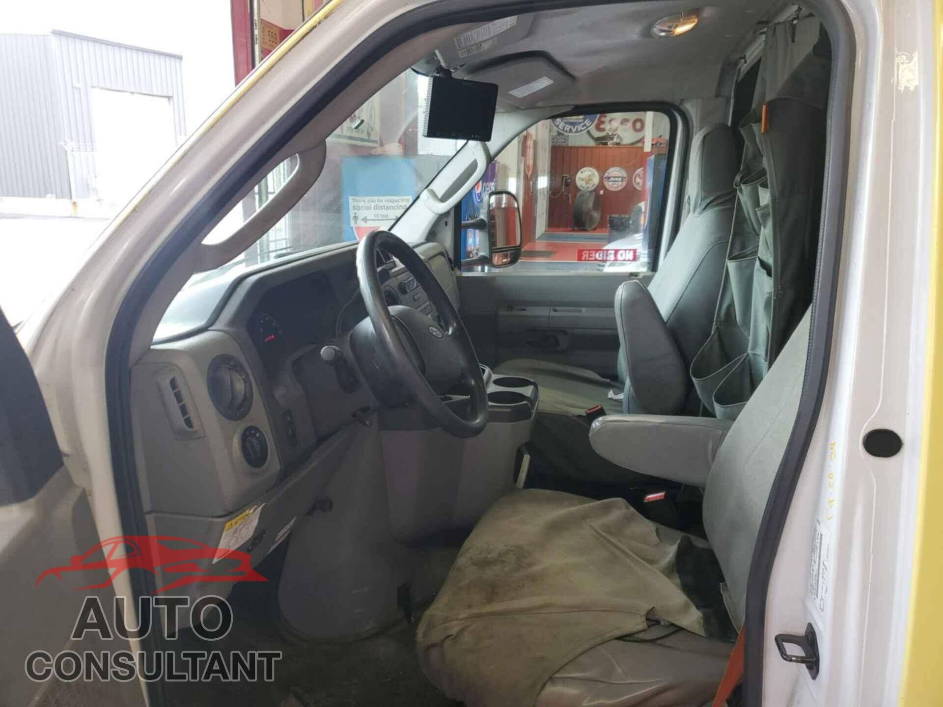 FORD ECONOLINE 2017 - 1FDXE4FS9HDC69114