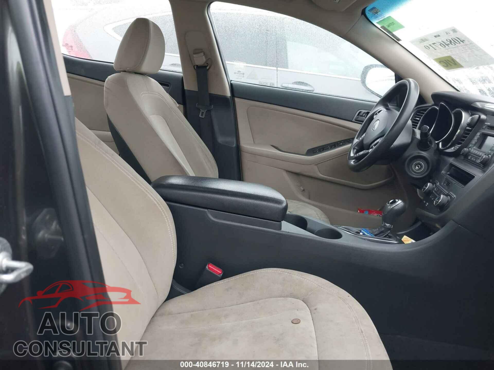 KIA OPTIMA 2011 - KNAGM4A71B5151812