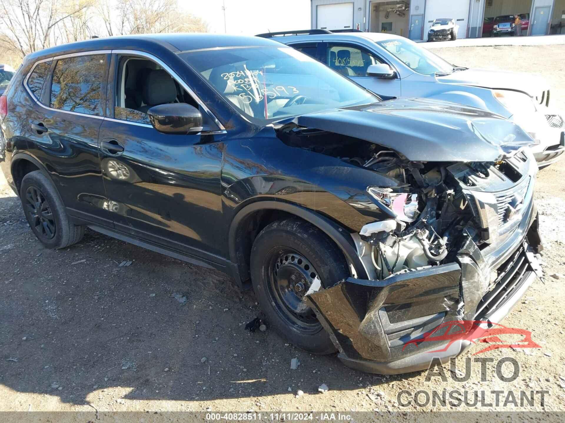NISSAN ROGUE 2017 - KNMAT2MVXHP565193
