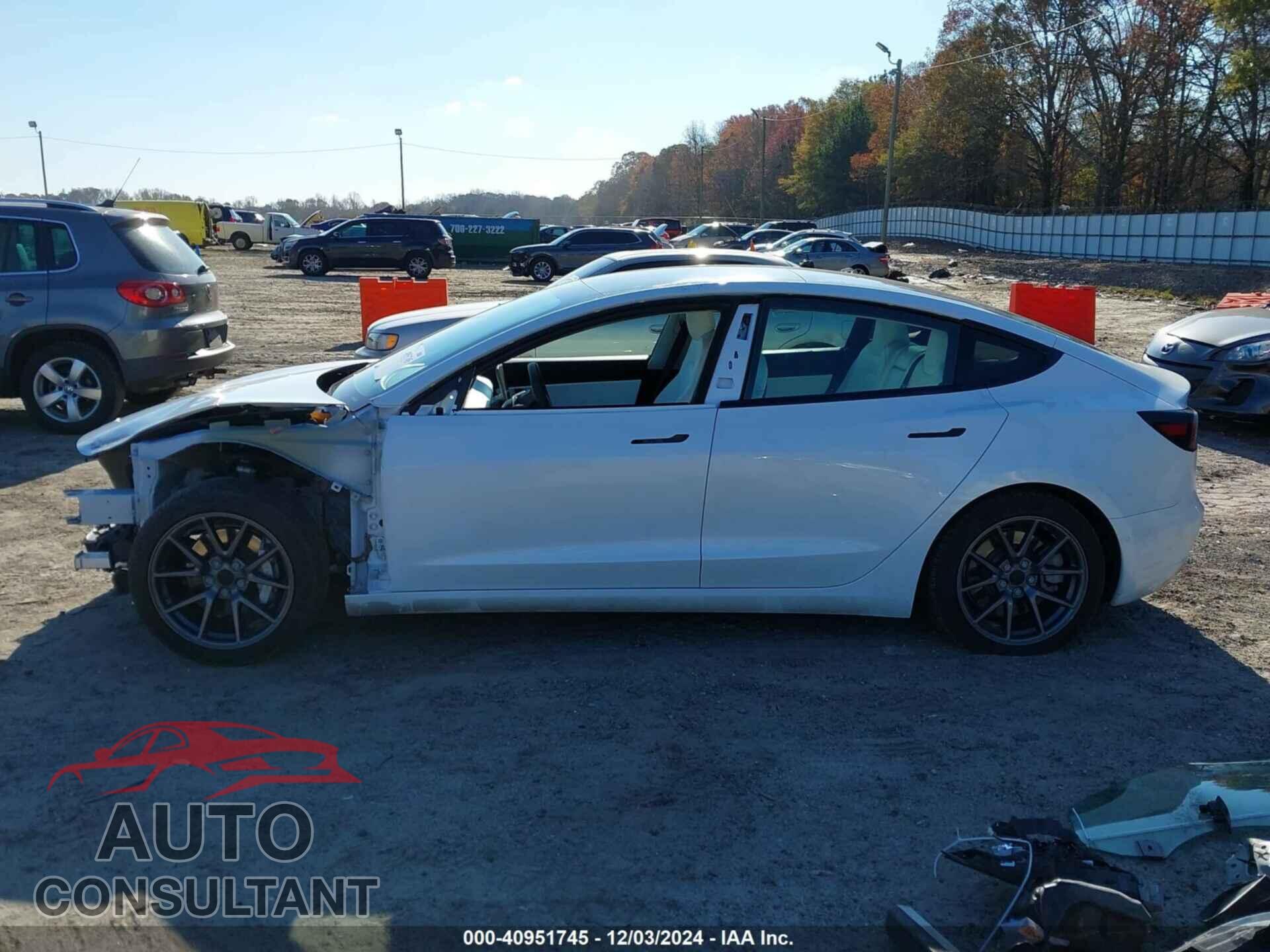 TESLA MODEL 3 2021 - 5YJ3E1EA8MF851900