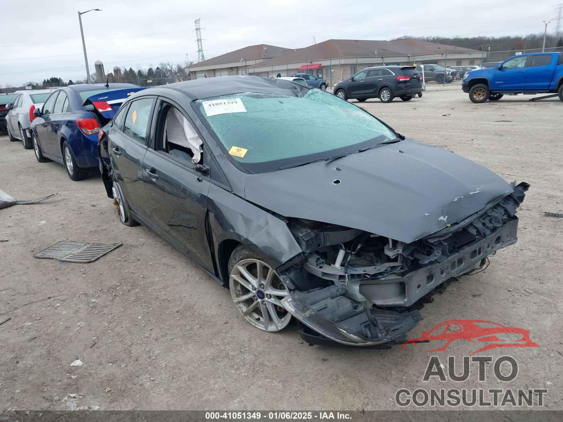 FORD FOCUS 2018 - 1FADP3F29JL257428