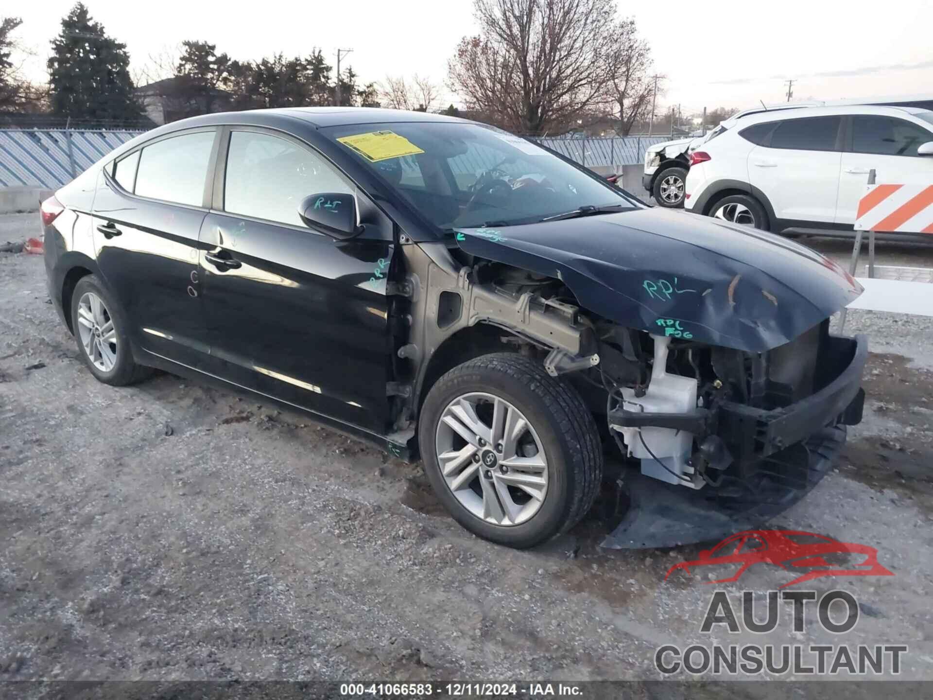 HYUNDAI ELANTRA 2019 - KMHD84LF7KU838406