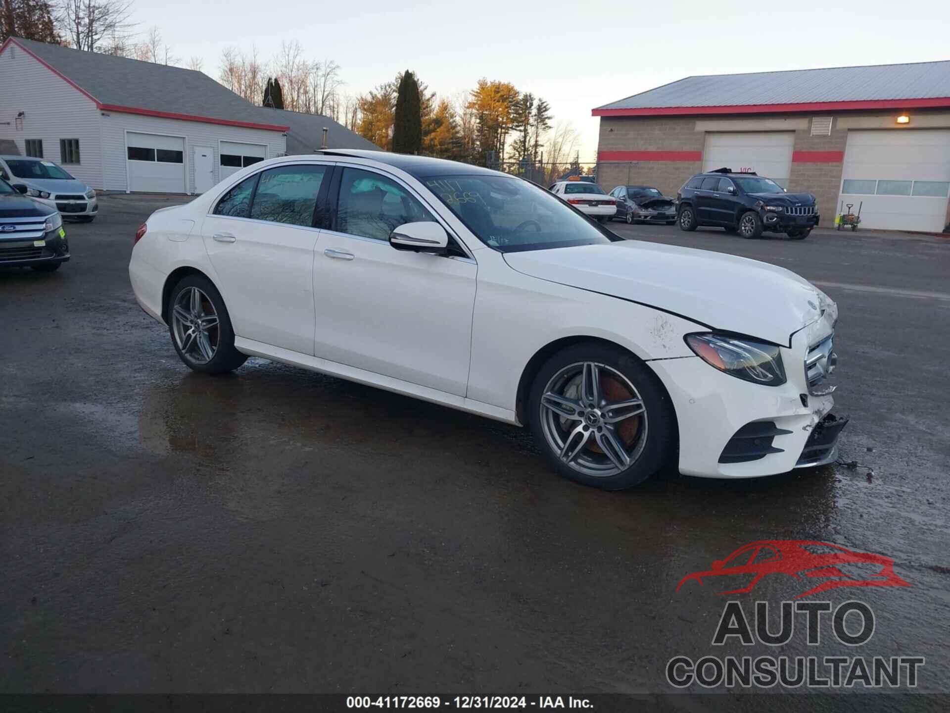 MERCEDES-BENZ E 300 2019 - WDDZF4KB2KA609220