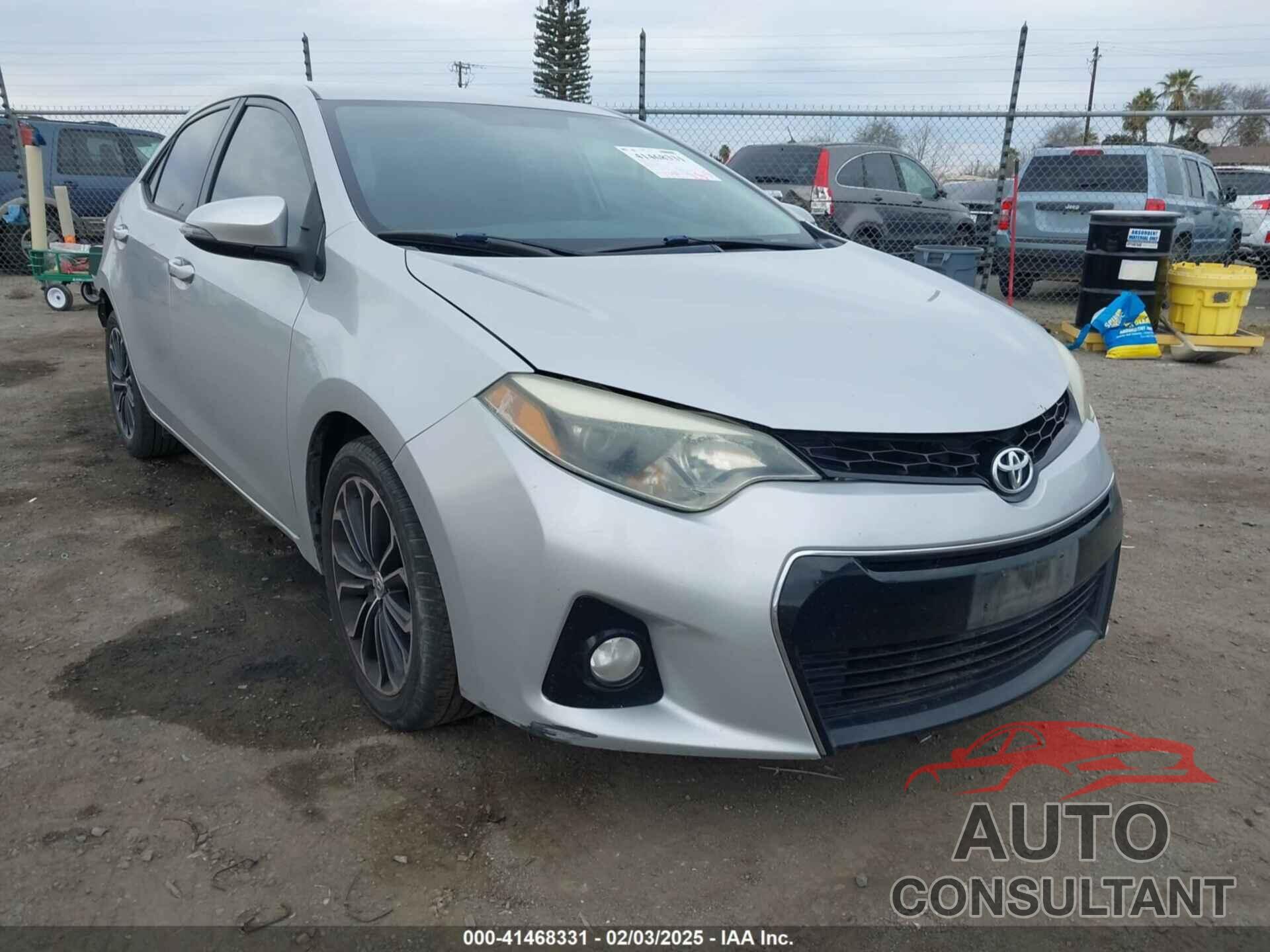 TOYOTA COROLLA 2015 - 5YFBURHE5FP352104