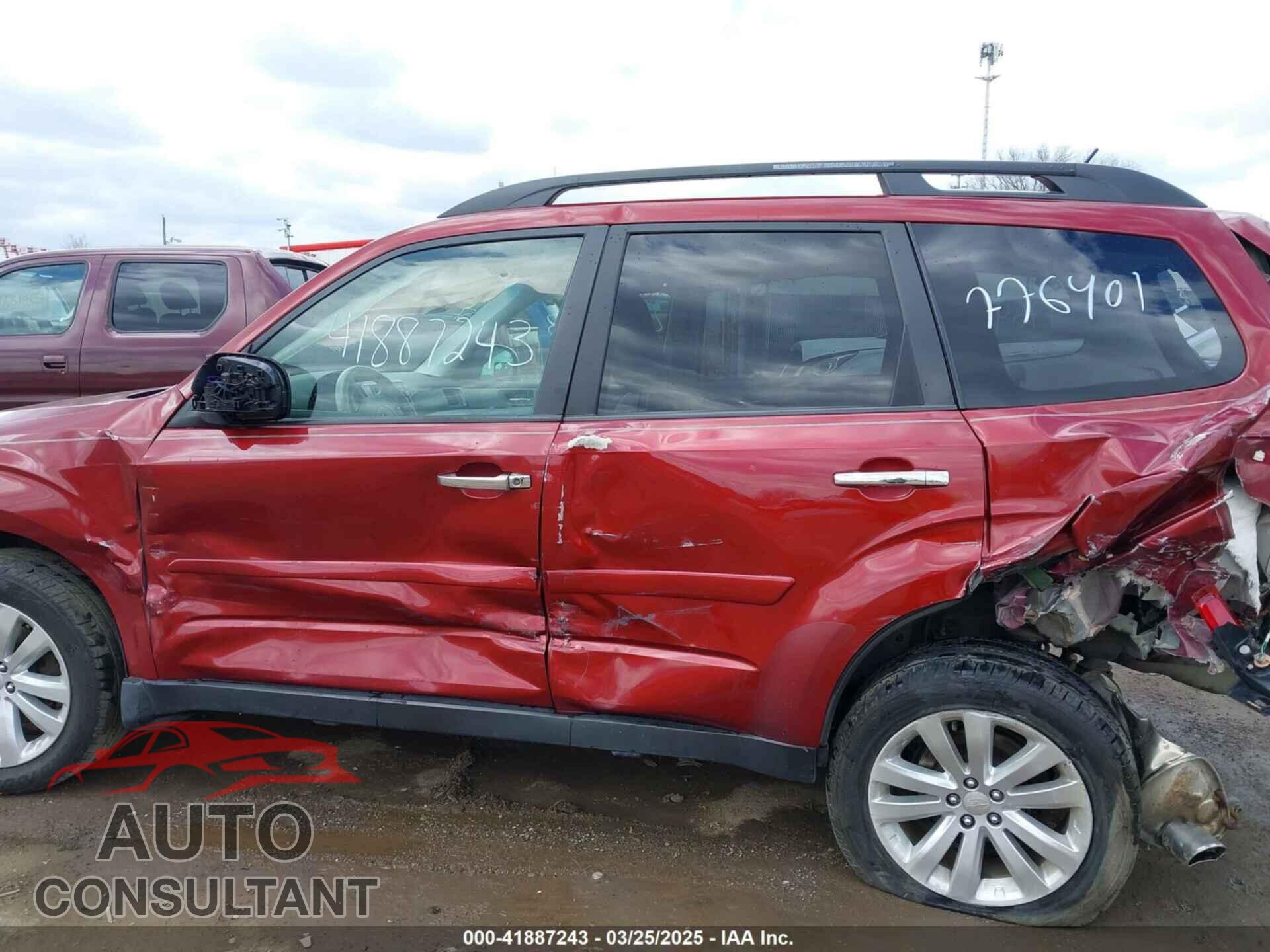 SUBARU FORESTER 2011 - JF2SHBEC8BH776401