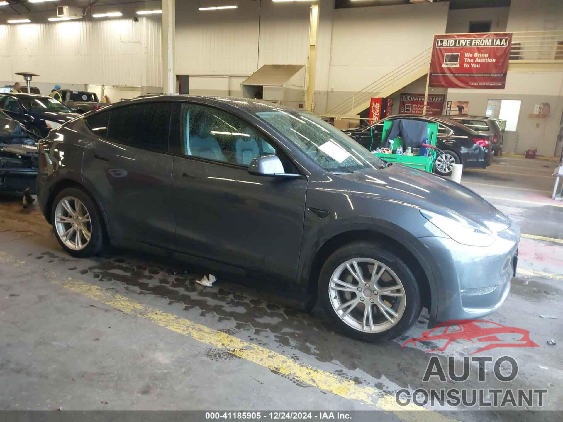 TESLA MODEL Y 2020 - 5YJYGDEE8LF008945