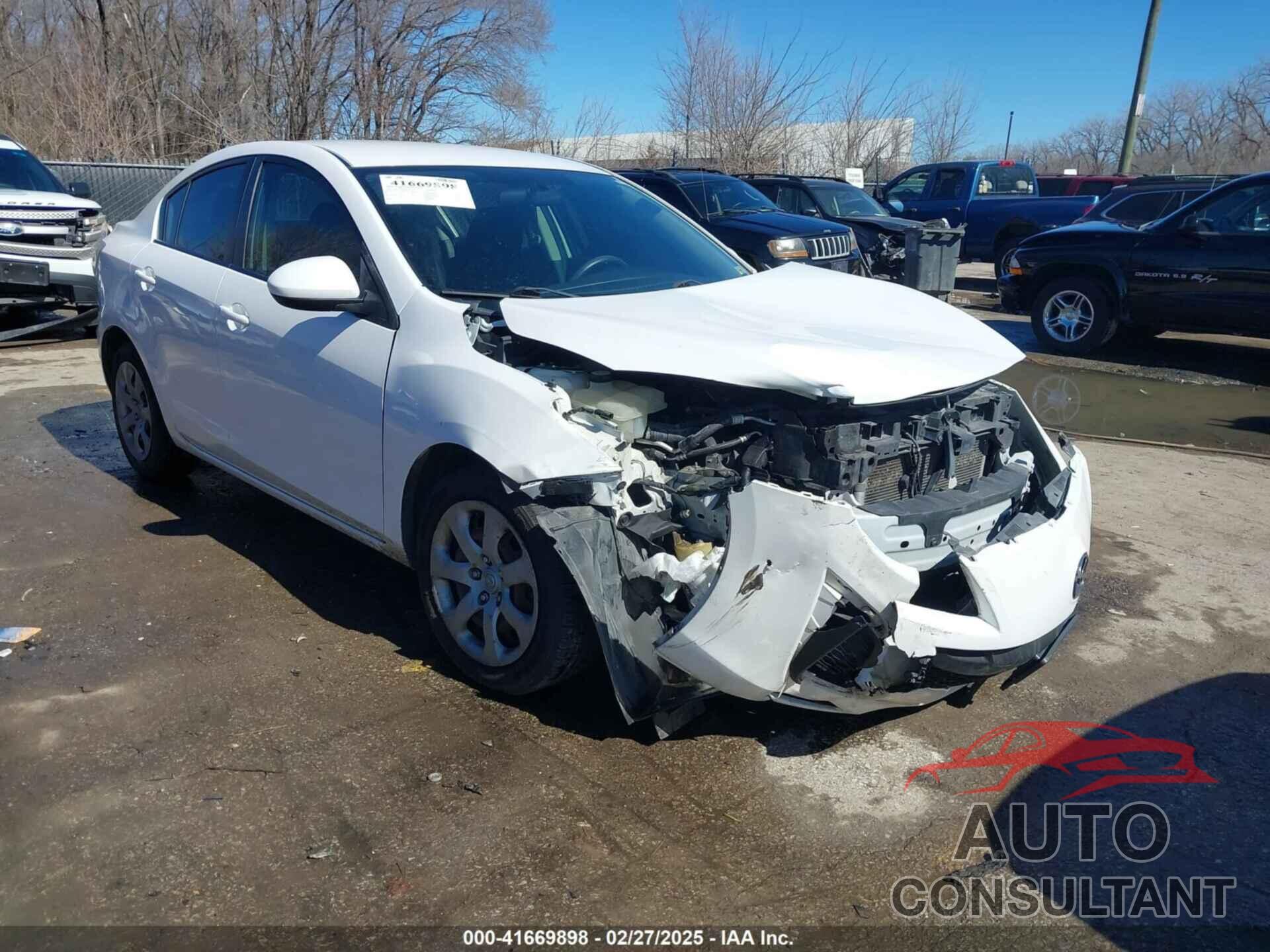 MAZDA MAZDA3 2011 - JM1BL1UF2B1408324