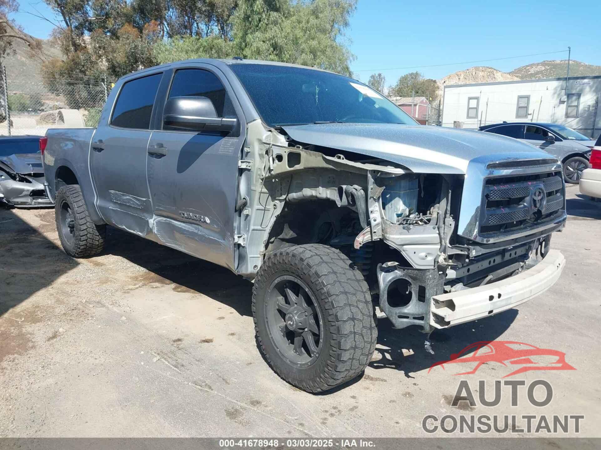 TOYOTA TUNDRA 2013 - 5TFEM5F10DX057903