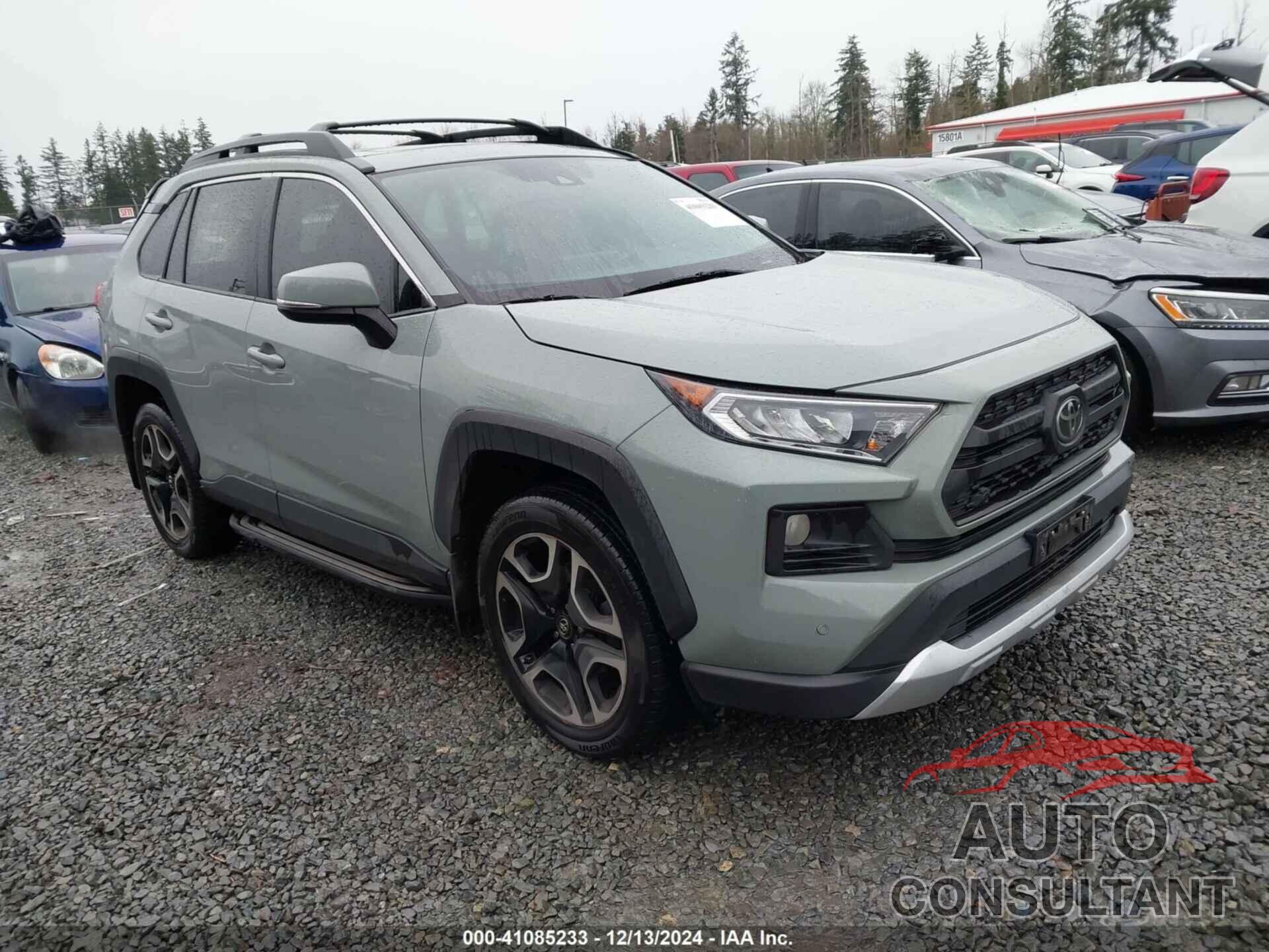 TOYOTA RAV4 2019 - 2T3J1RFV3KW018967