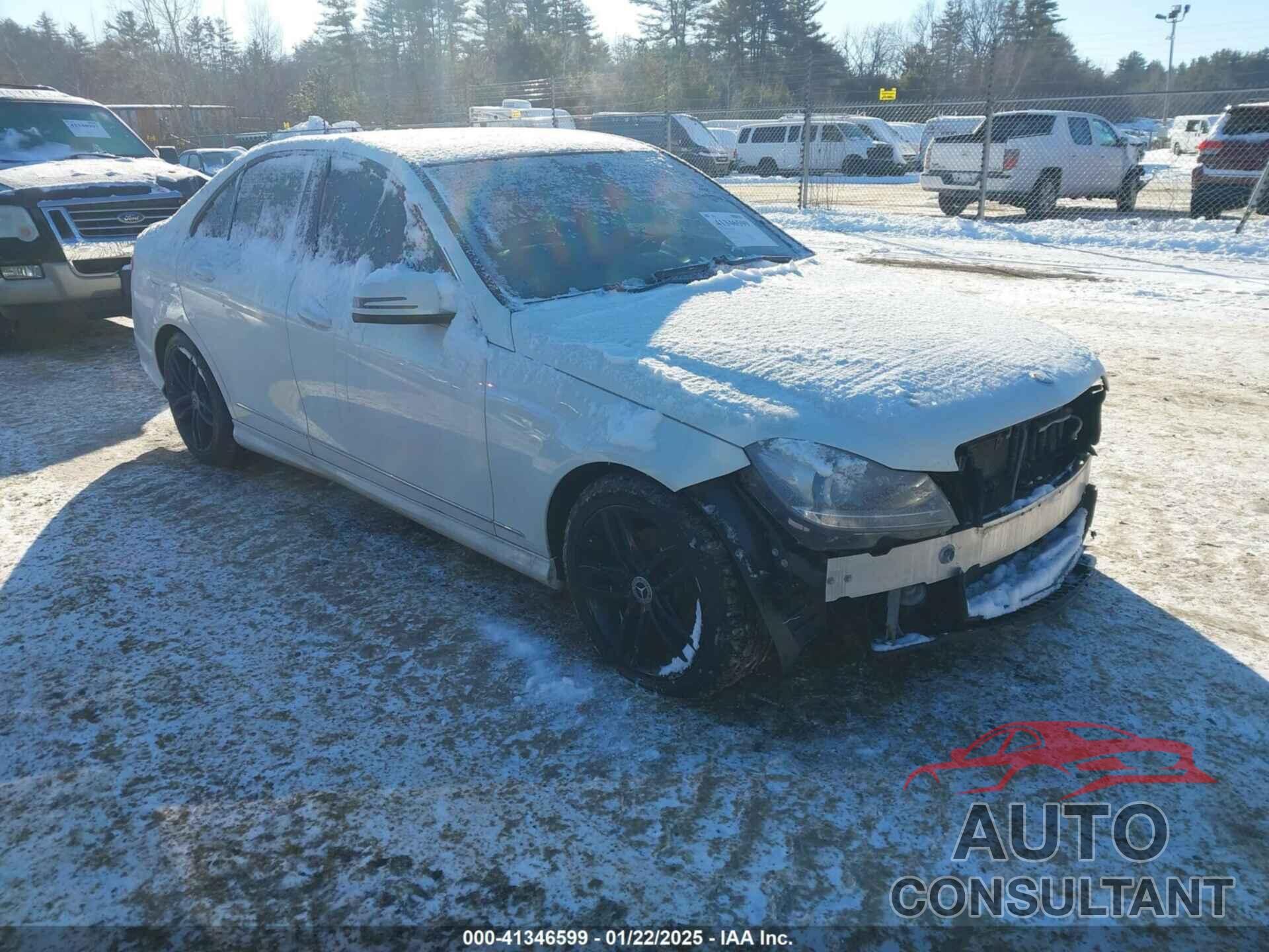 MERCEDES-BENZ C 300 2012 - WDDGF8BB9CR233665
