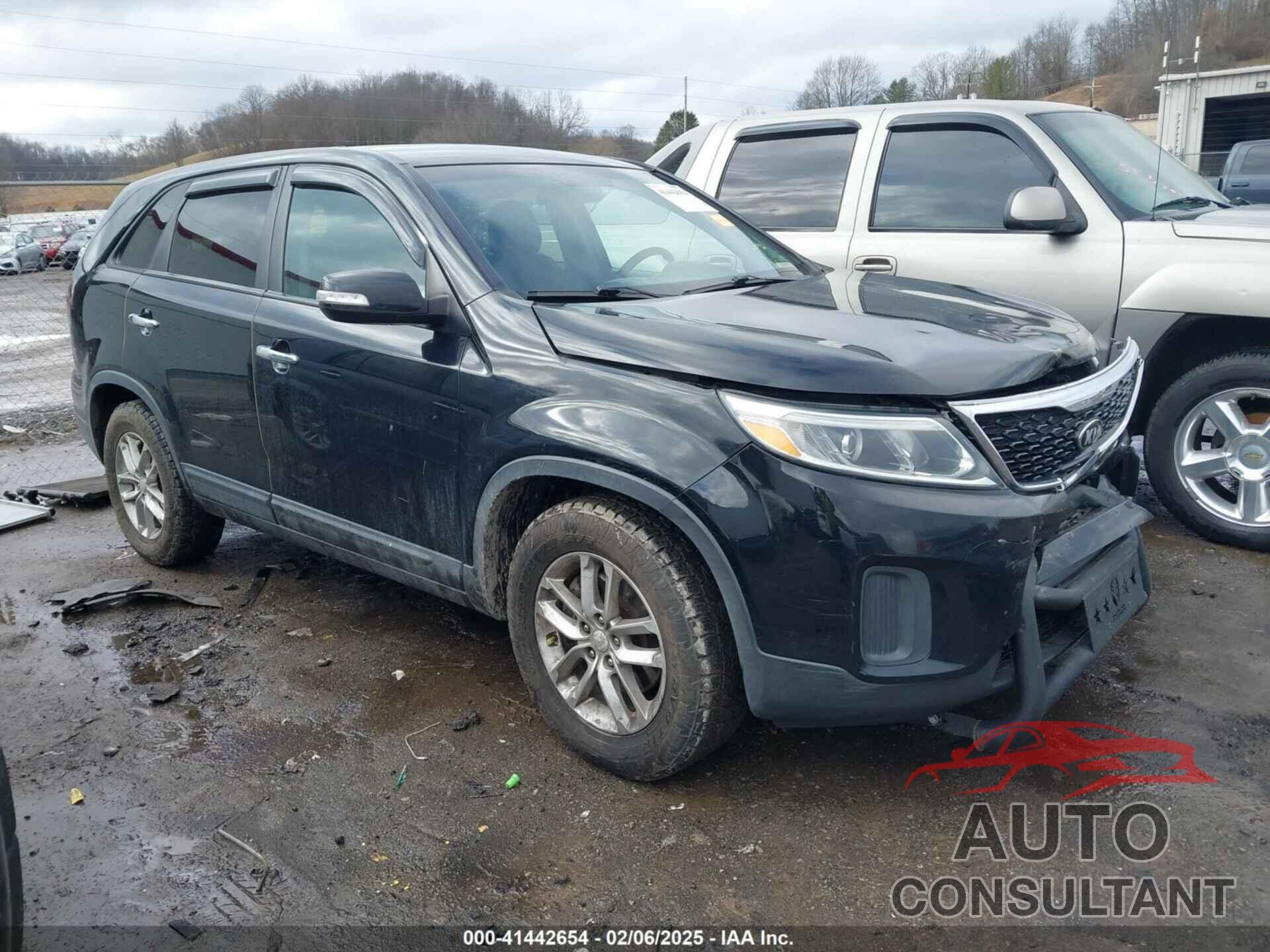 KIA SORENTO 2014 - 5XYKT3A65EG426725