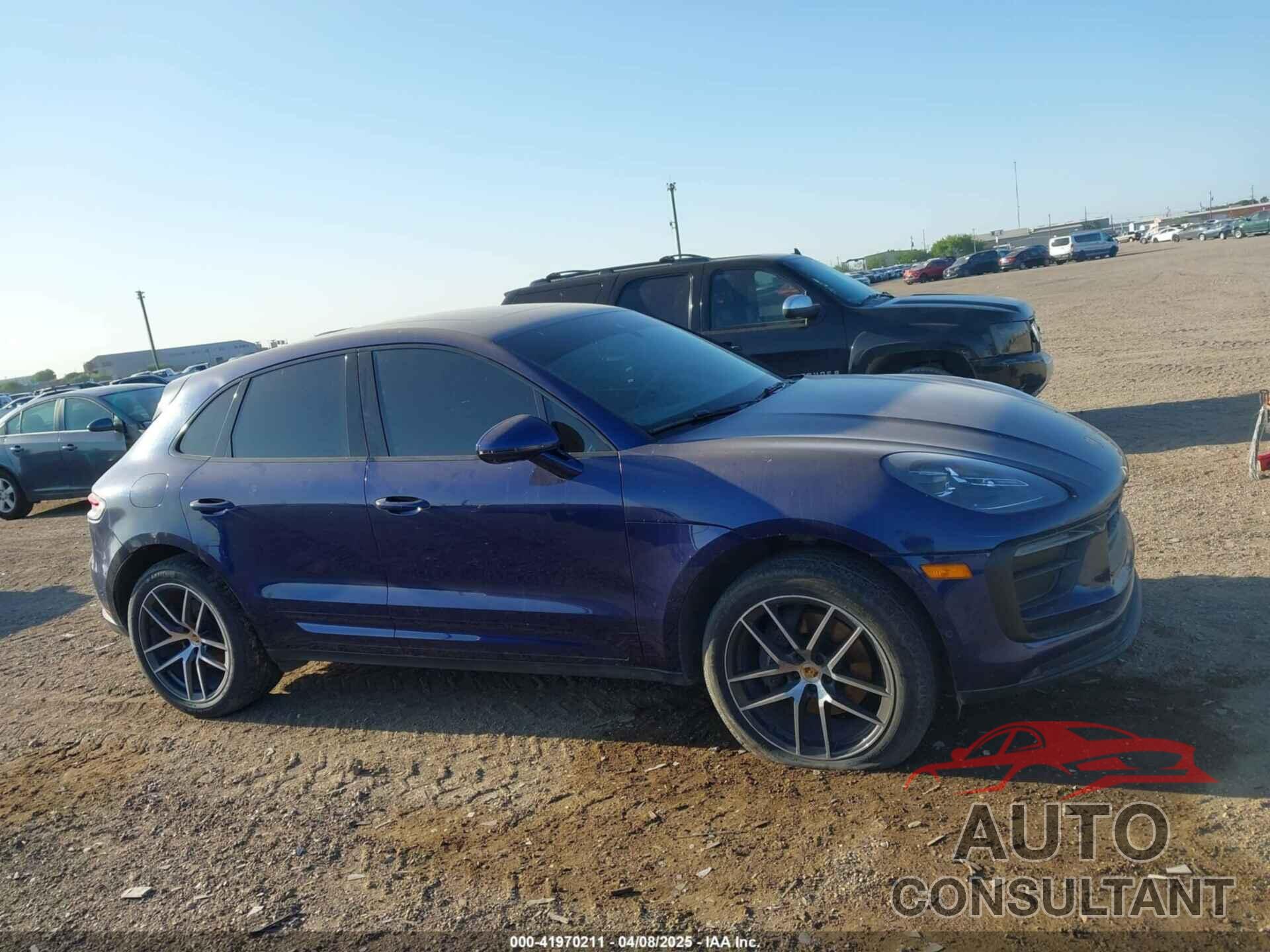 PORSCHE MACAN 2022 - WP1AA2A51NLB01334